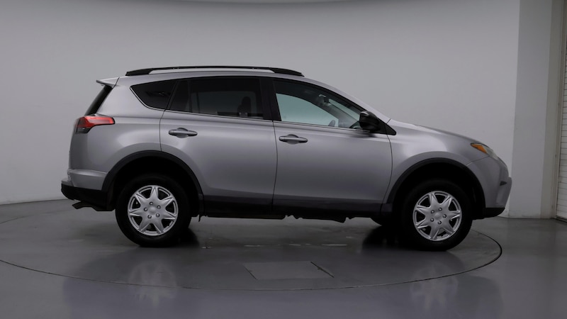 2018 Toyota RAV4 LE 7