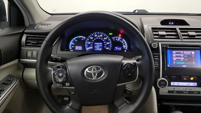 2014 Toyota Camry XLE 10
