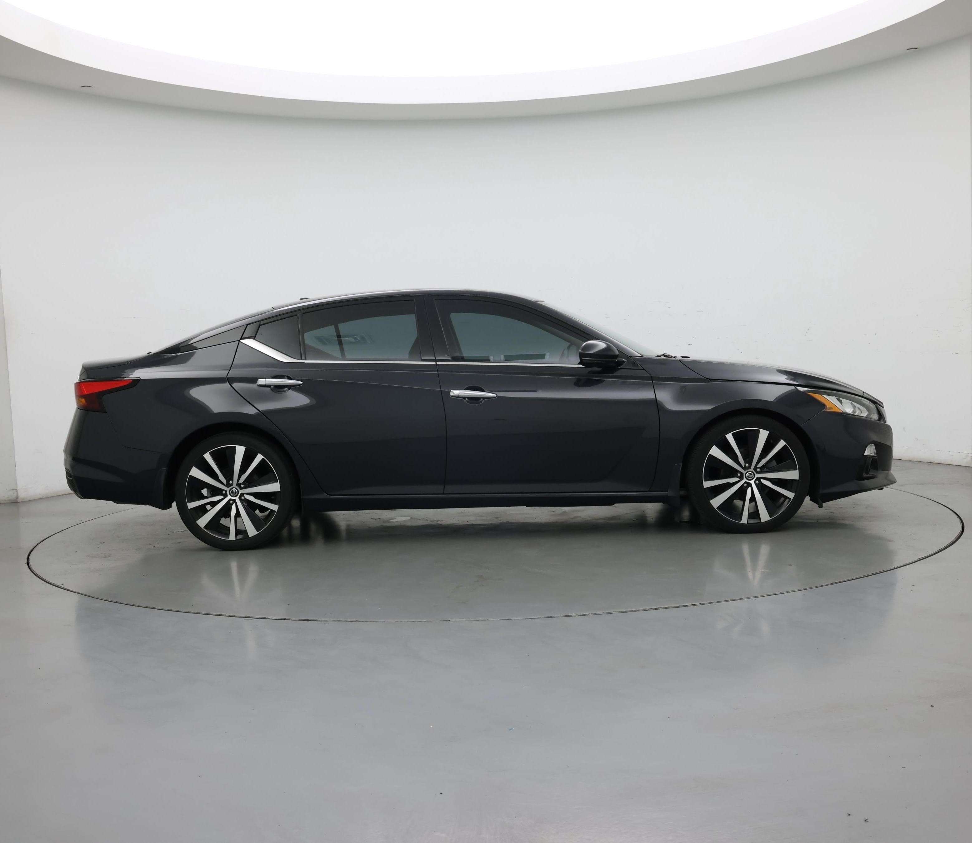 Thumbnail: 2020 Nissan Altima - 7