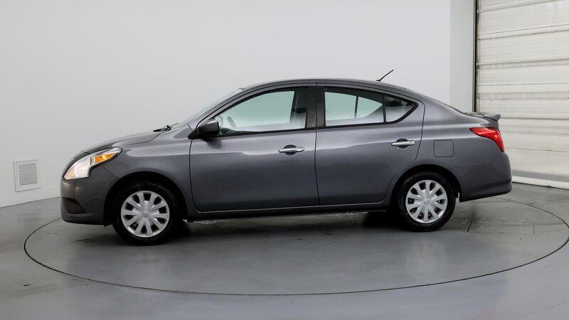 2016 Nissan Versa SV 3