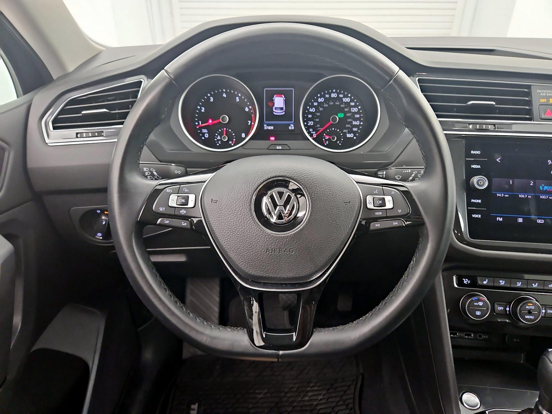 Thumbnail: 2019 Volkswagen Tiguan - 10