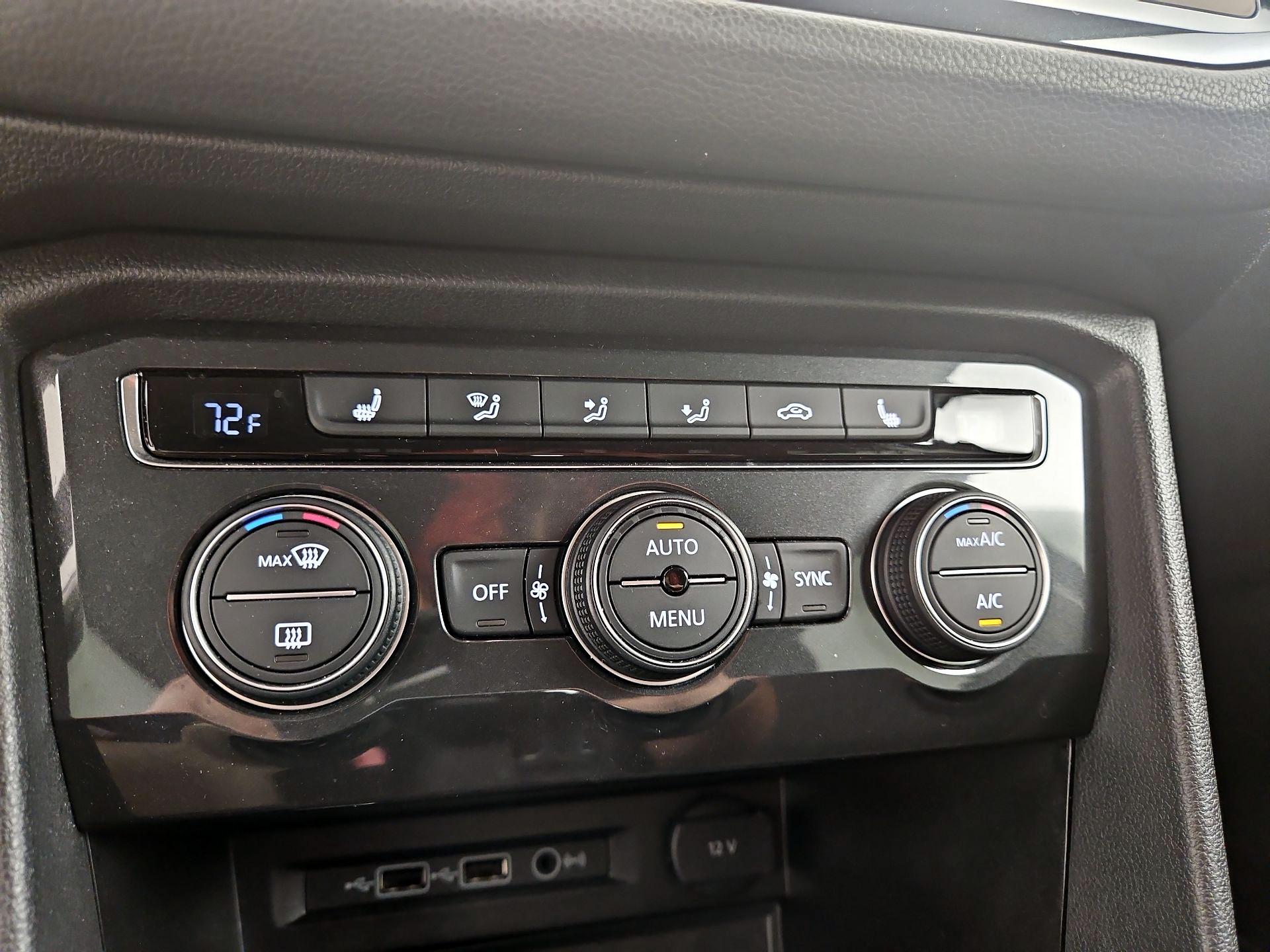 Thumbnail: 2019 Volkswagen Tiguan - 16
