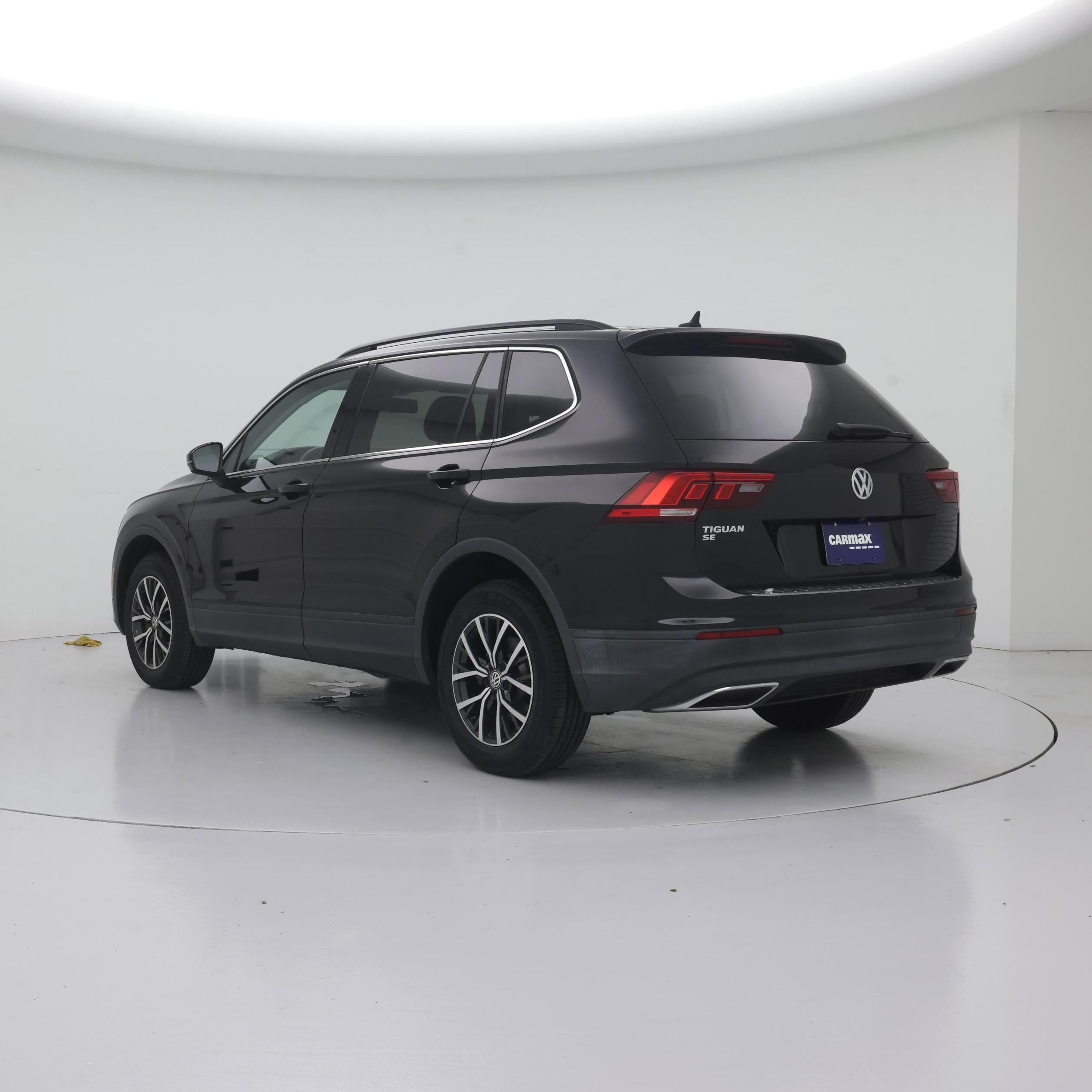 Thumbnail: 2019 Volkswagen Tiguan - 2