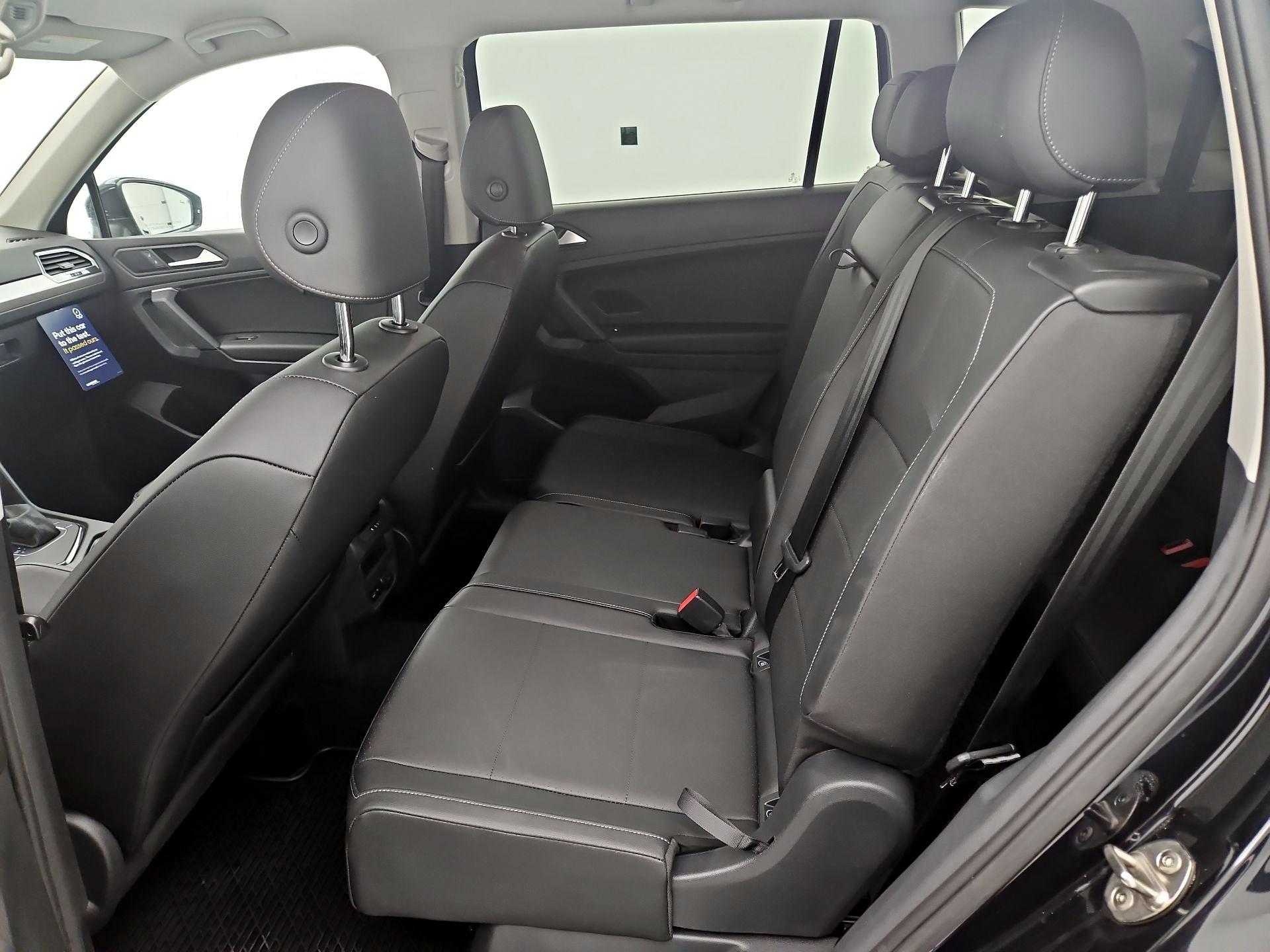 Thumbnail: 2019 Volkswagen Tiguan - 19