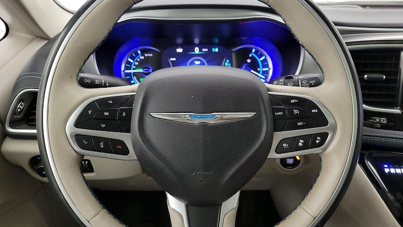 2017 Chrysler Pacifica Platinum 10