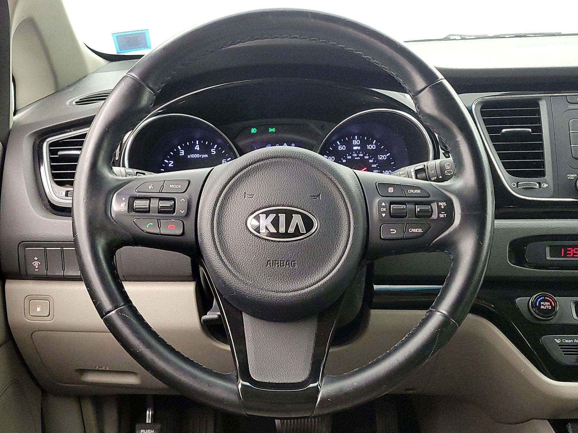 Thumbnail: 2016 Kia Sedona - 10