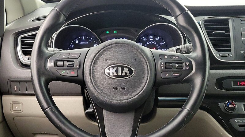 2016 Kia Sedona EX 10