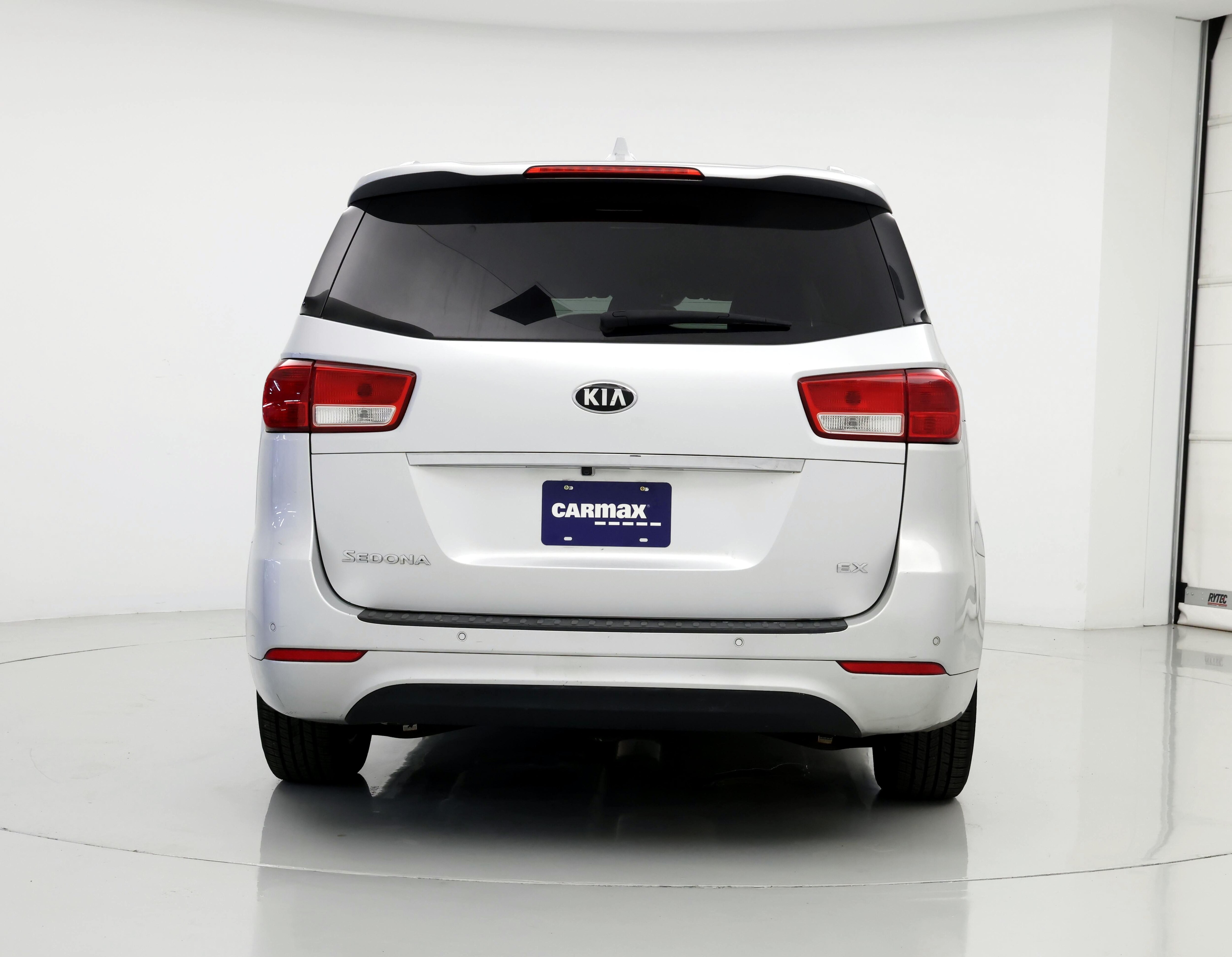 Thumbnail: 2016 Kia Sedona - 6