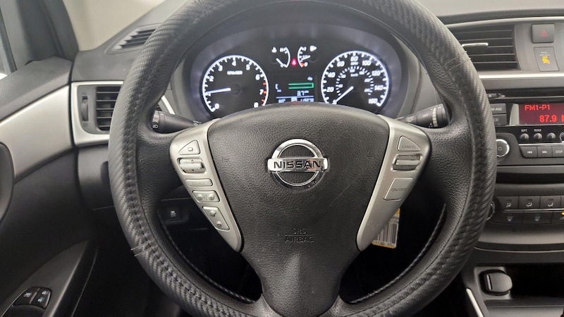 2016 Nissan Sentra S 10