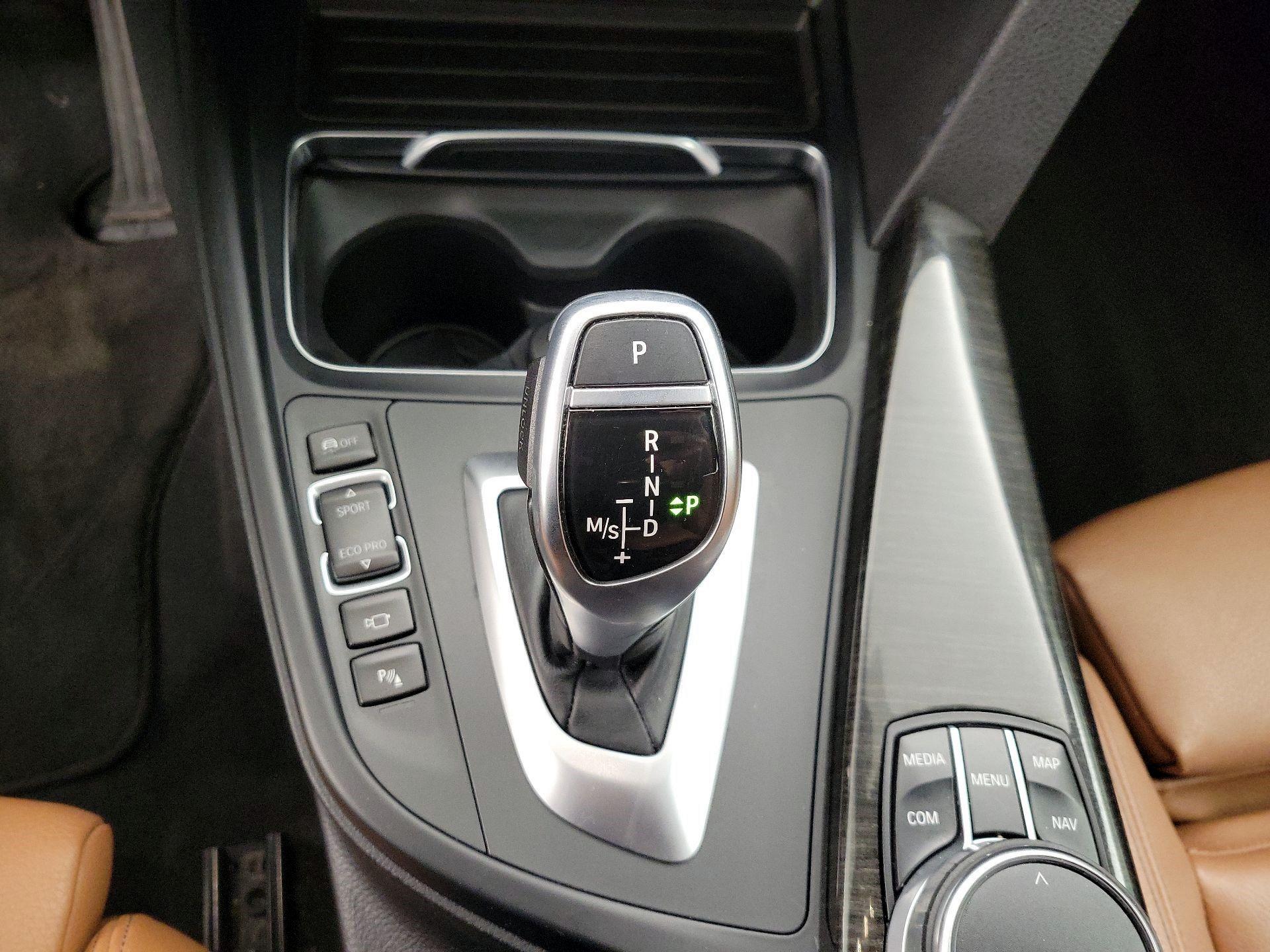 Thumbnail: 2017 BMW 3 Series - 18