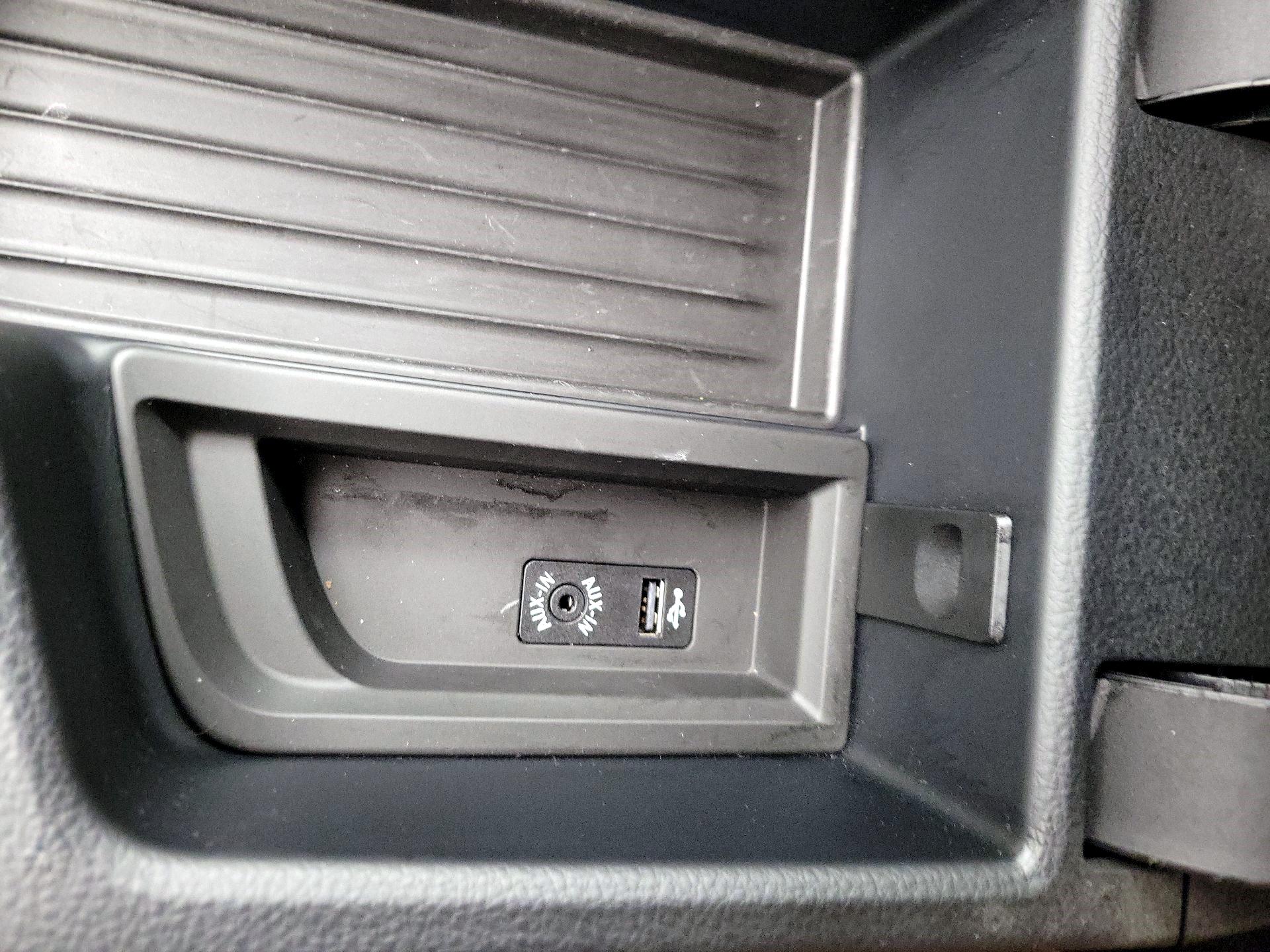 Thumbnail: 2017 BMW 3 Series - 19