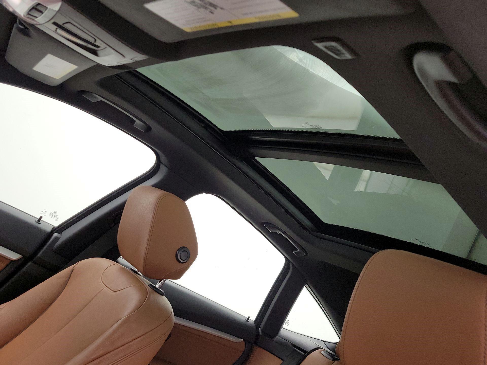 Thumbnail: 2017 BMW 3 Series - 20