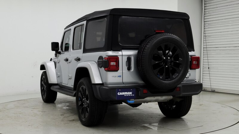 2022 Jeep Wrangler Unlimited Sahara 2