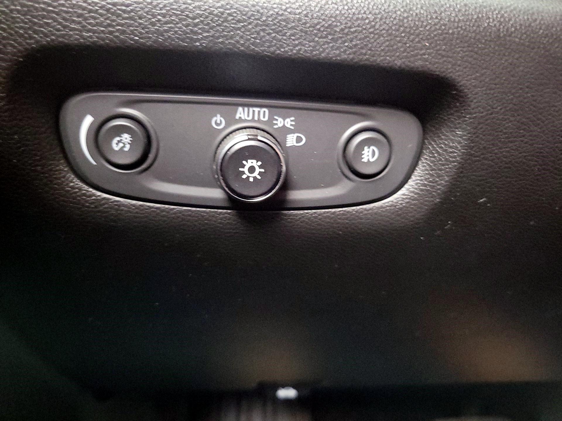 Thumbnail: 2019 Chevrolet Traverse - 13