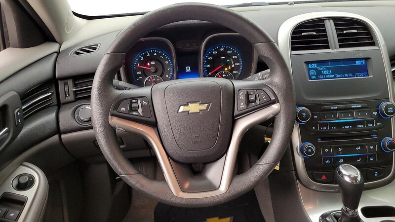 2014 Chevrolet Malibu LS 10