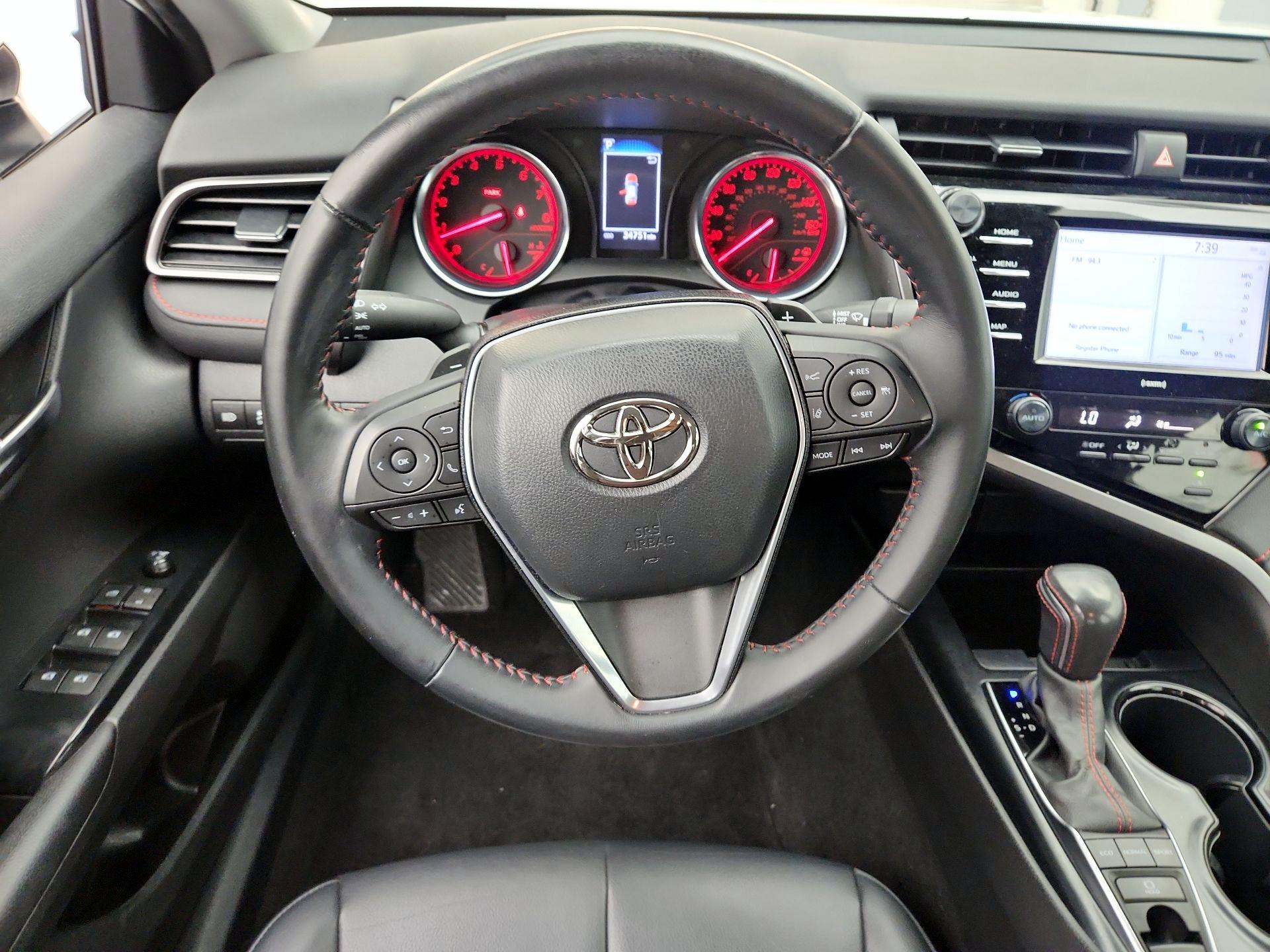 Thumbnail: 2020 Toyota Camry - 10