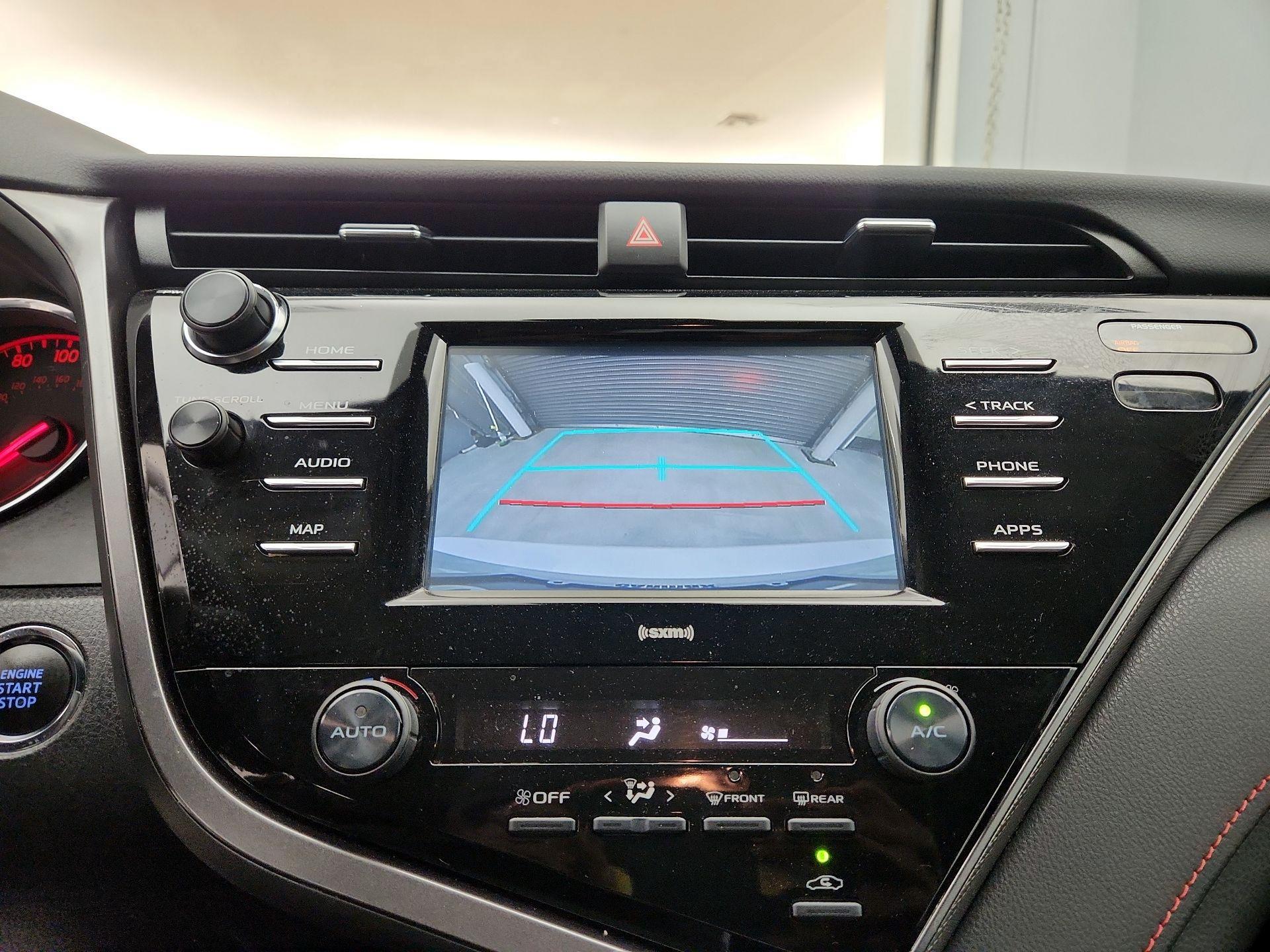 Thumbnail: 2020 Toyota Camry - 14