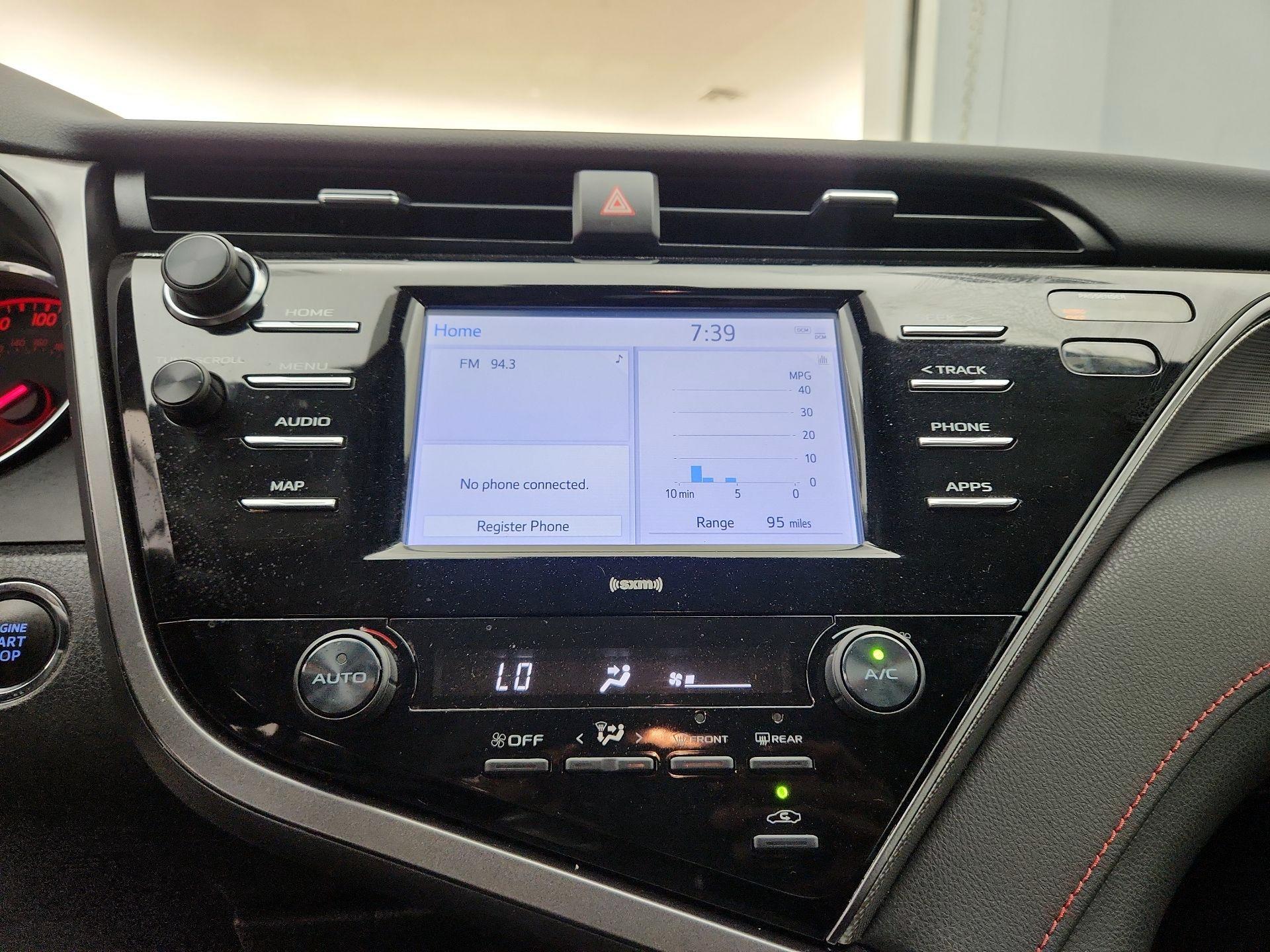 Thumbnail: 2020 Toyota Camry - 15