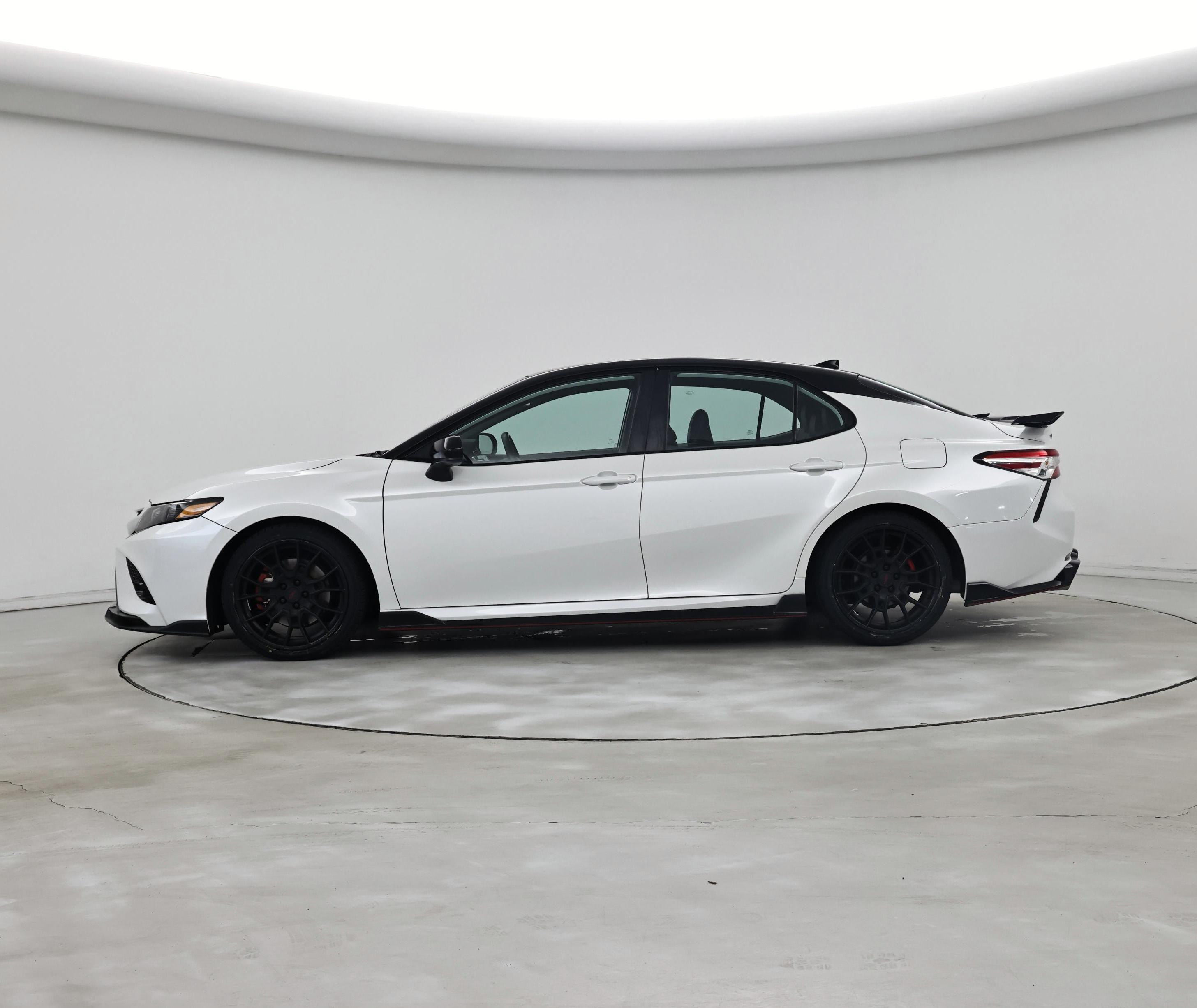 Thumbnail: 2020 Toyota Camry - 3