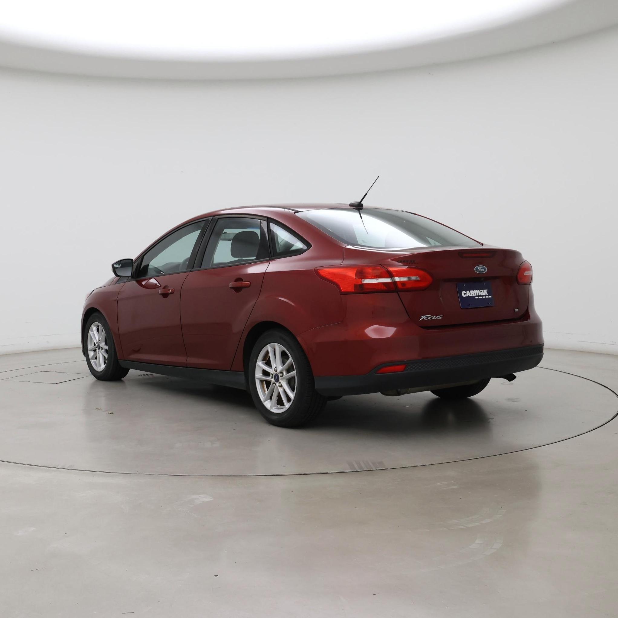 Thumbnail: 2015 Ford Focus - 2