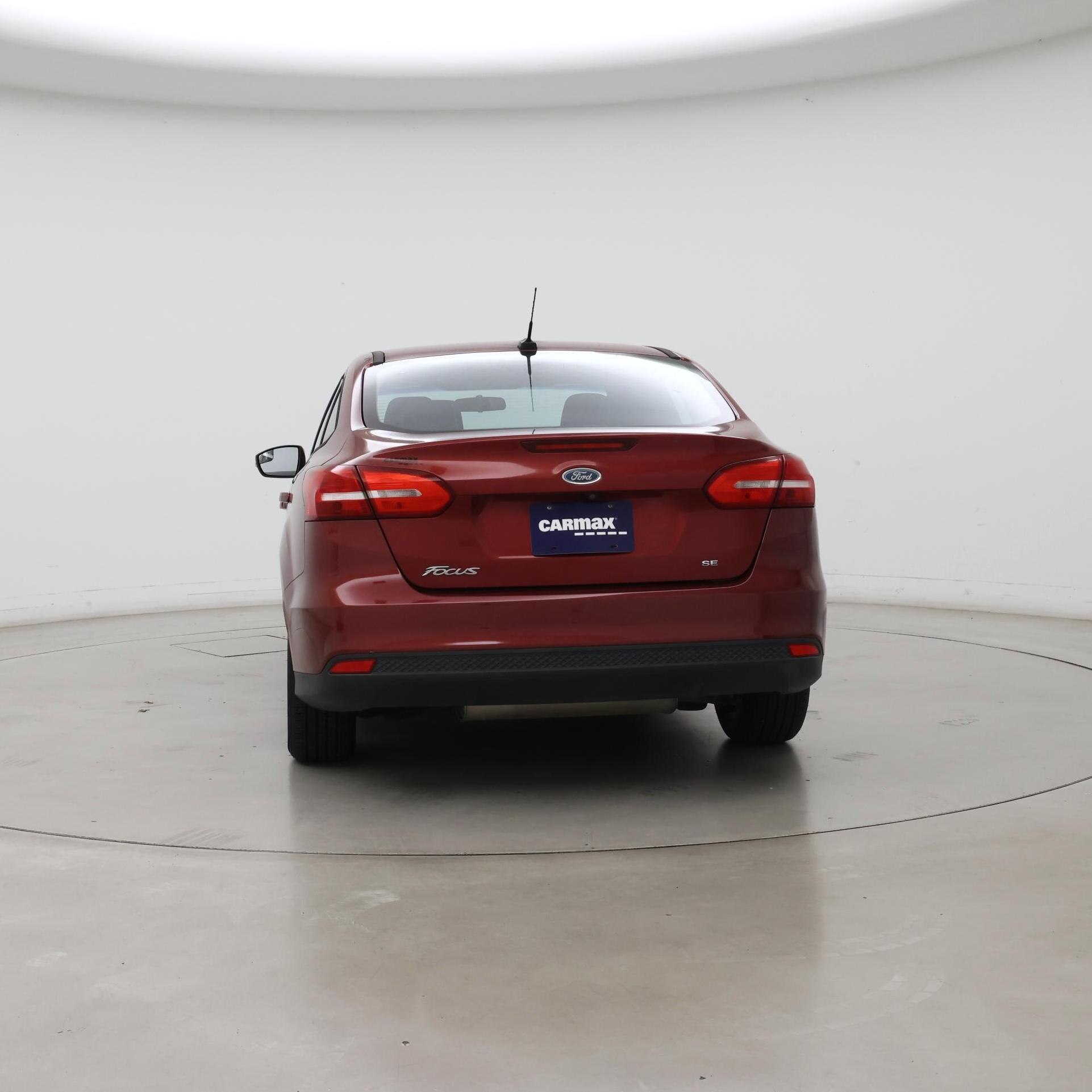 Thumbnail: 2015 Ford Focus - 6