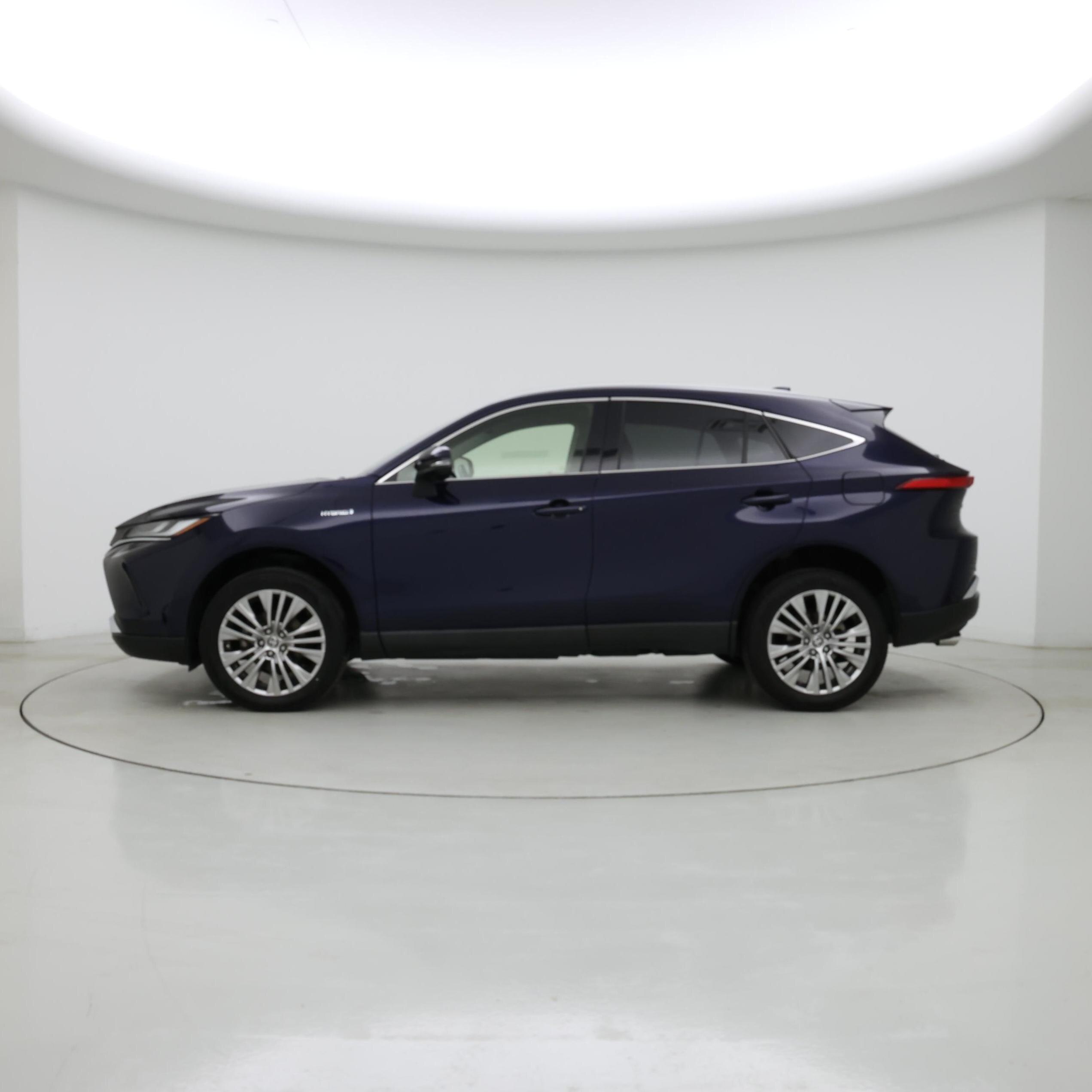 Thumbnail: 2021 Toyota Venza - 3