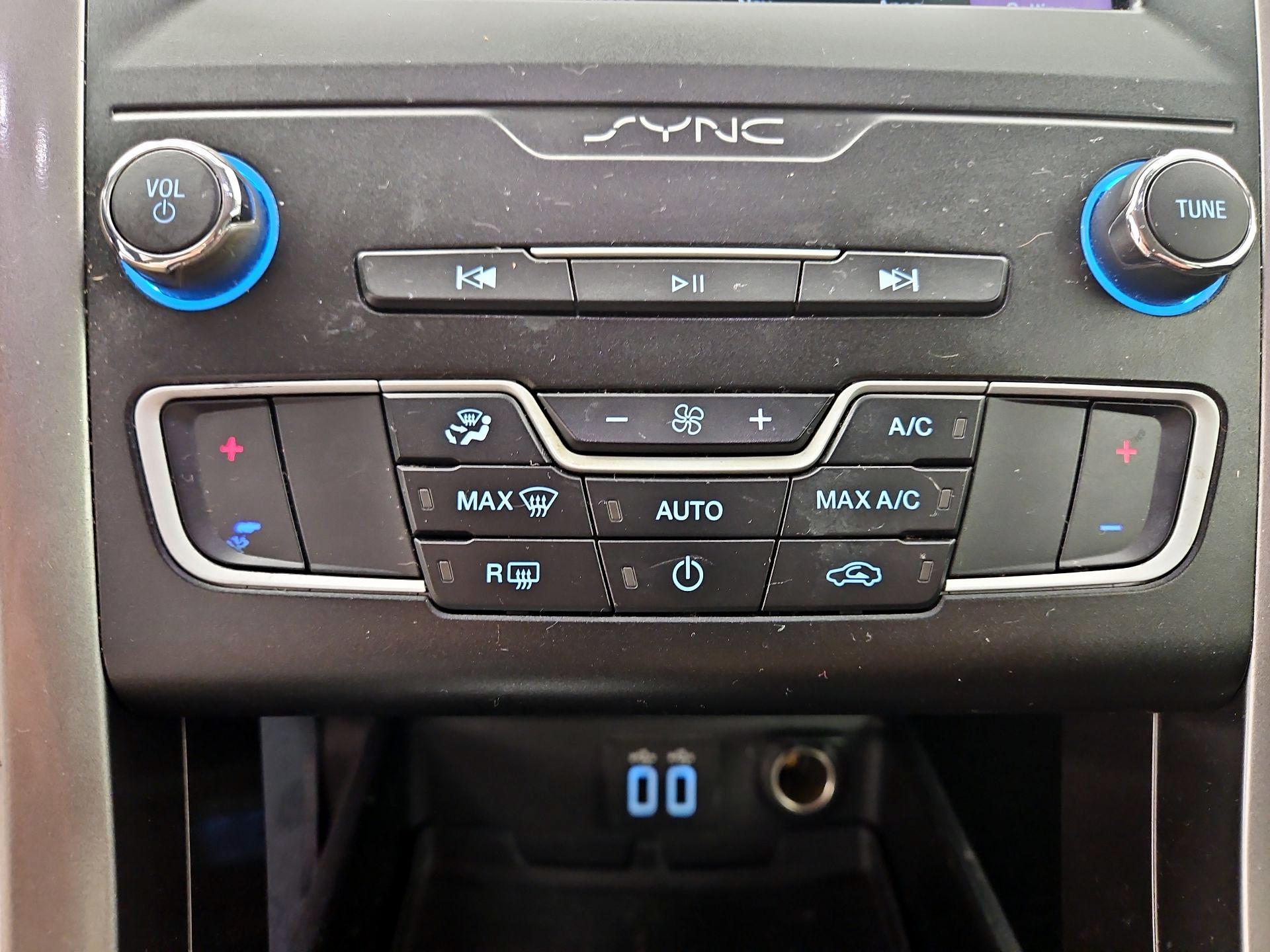 Thumbnail: 2019 Ford Fusion - 17