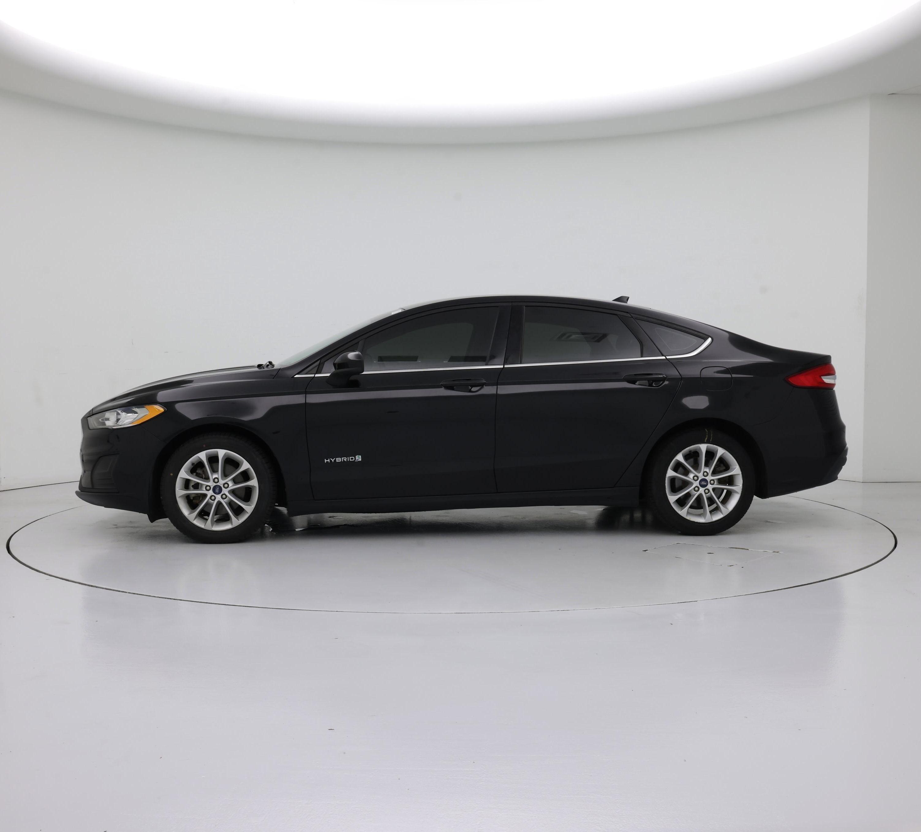 Thumbnail: 2019 Ford Fusion - 3