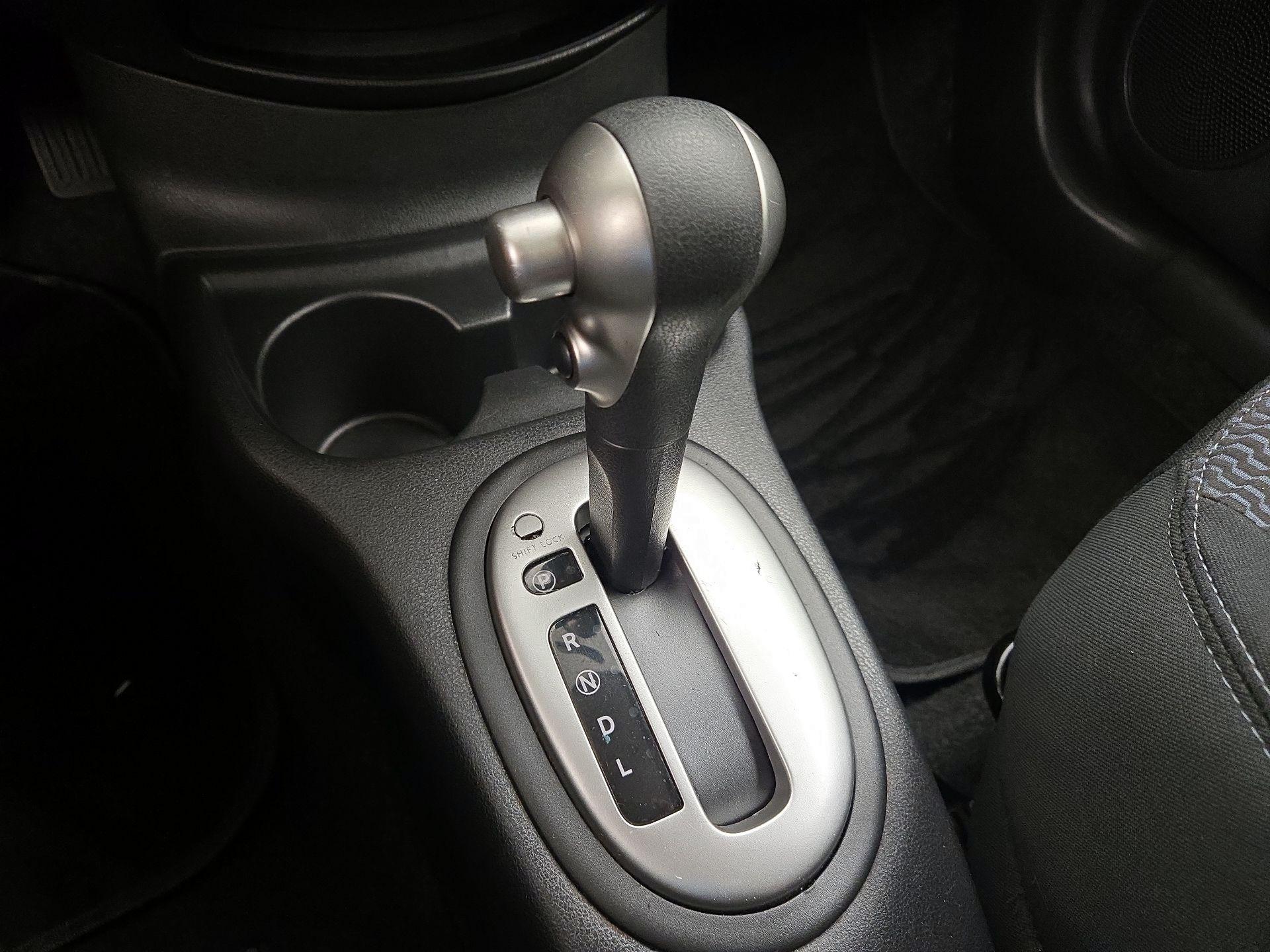 Thumbnail: 2015 Nissan Versa Note - 16