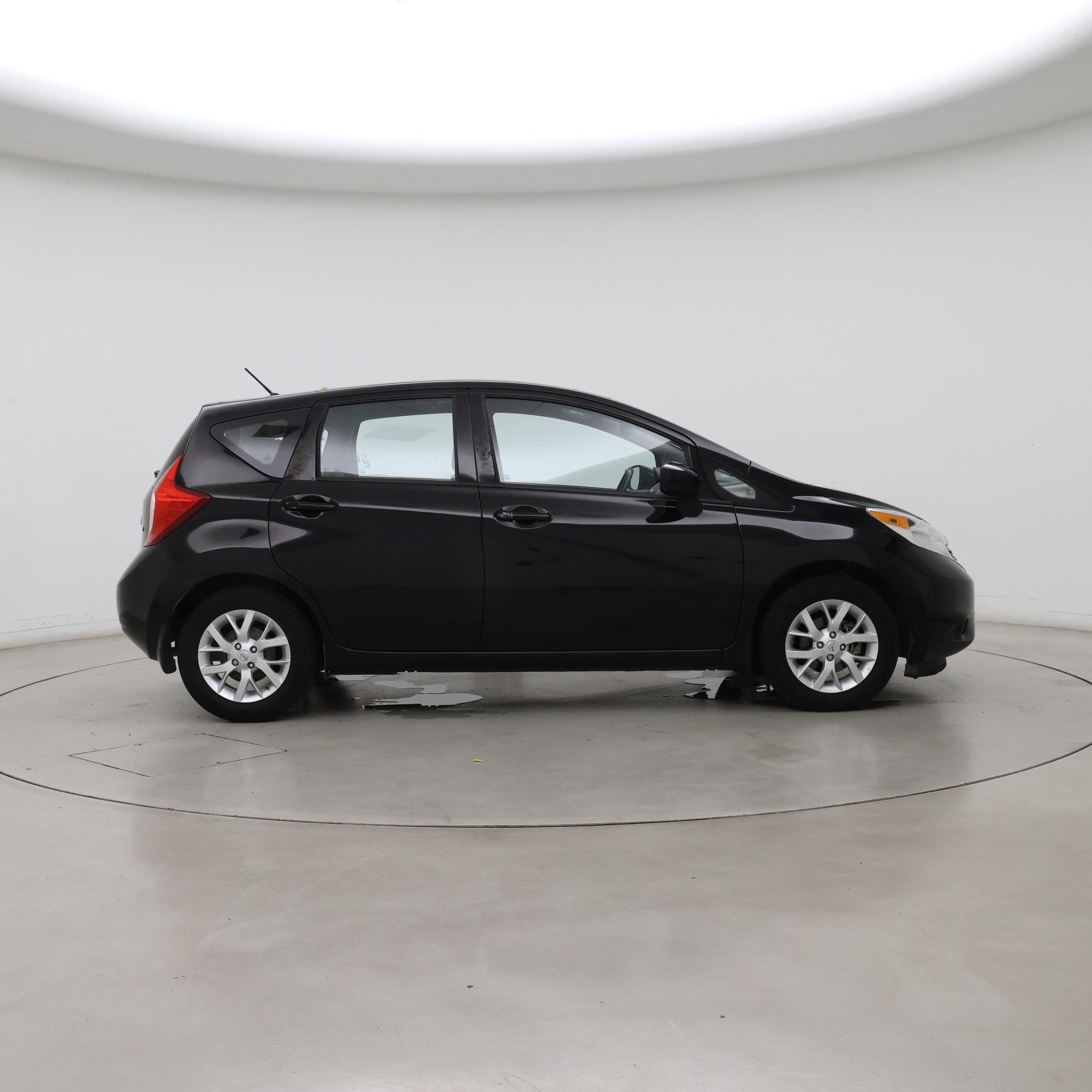 Thumbnail: 2015 Nissan Versa Note - 7