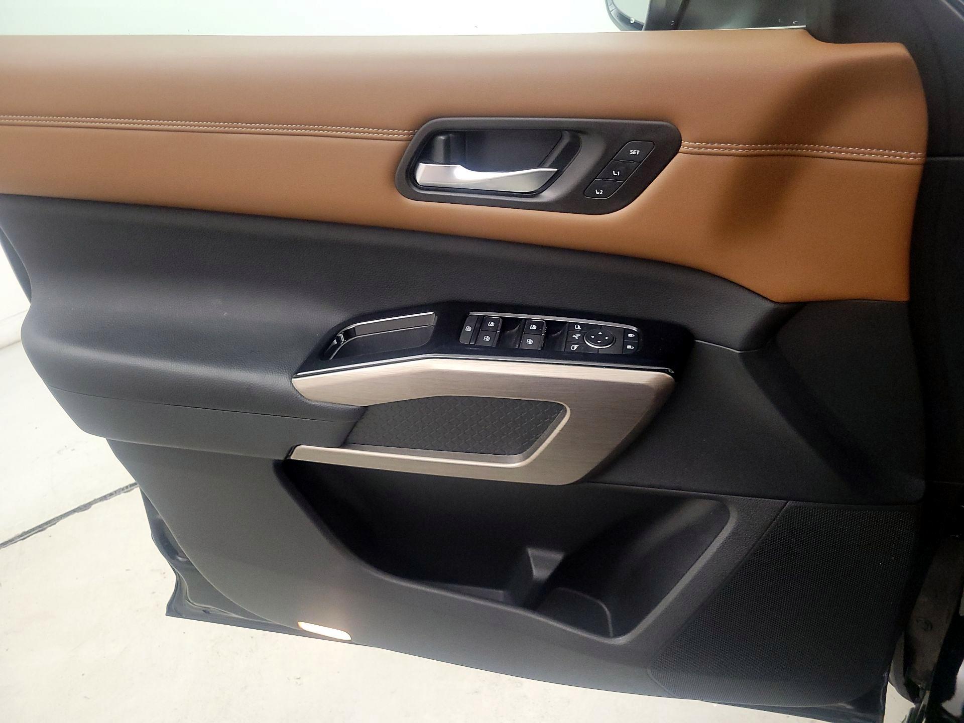 Thumbnail: 2022 Nissan Pathfinder - 12