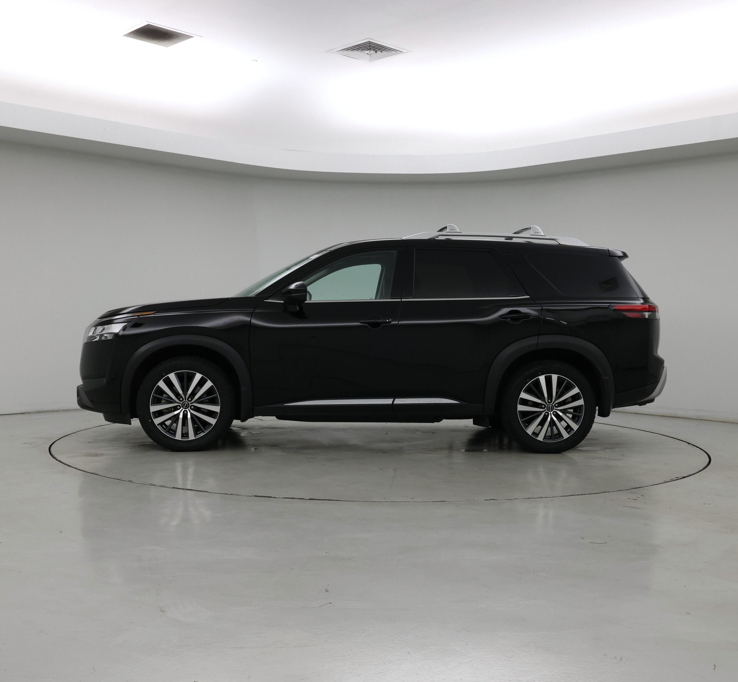 Thumbnail: 2022 Nissan Pathfinder - 3