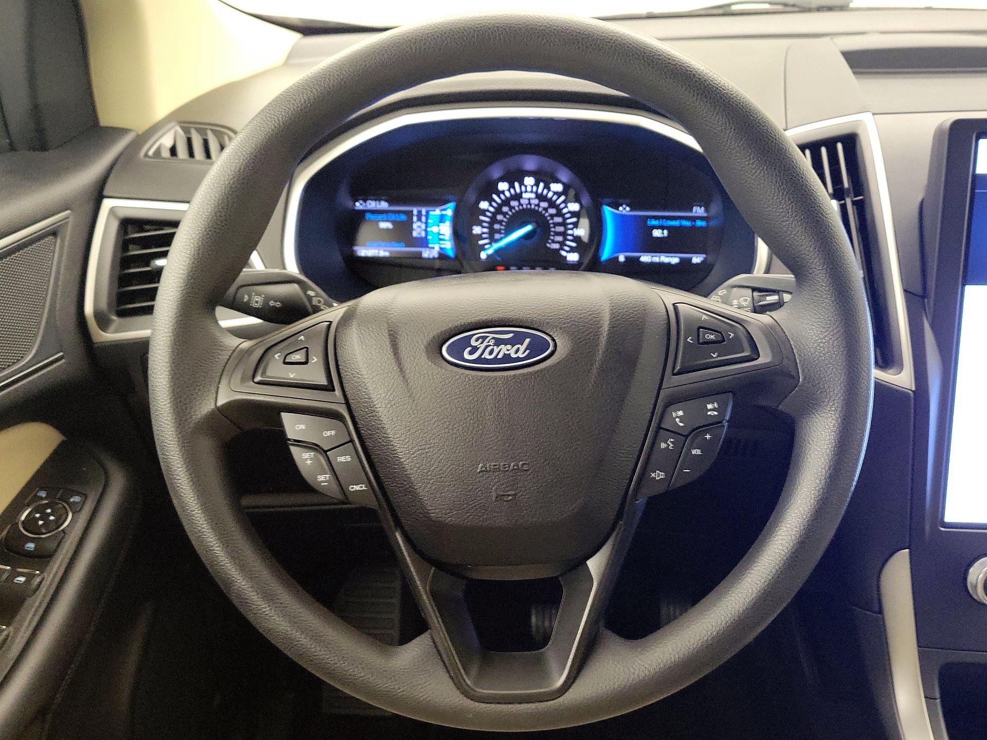 Thumbnail: 2021 Ford Edge - 10