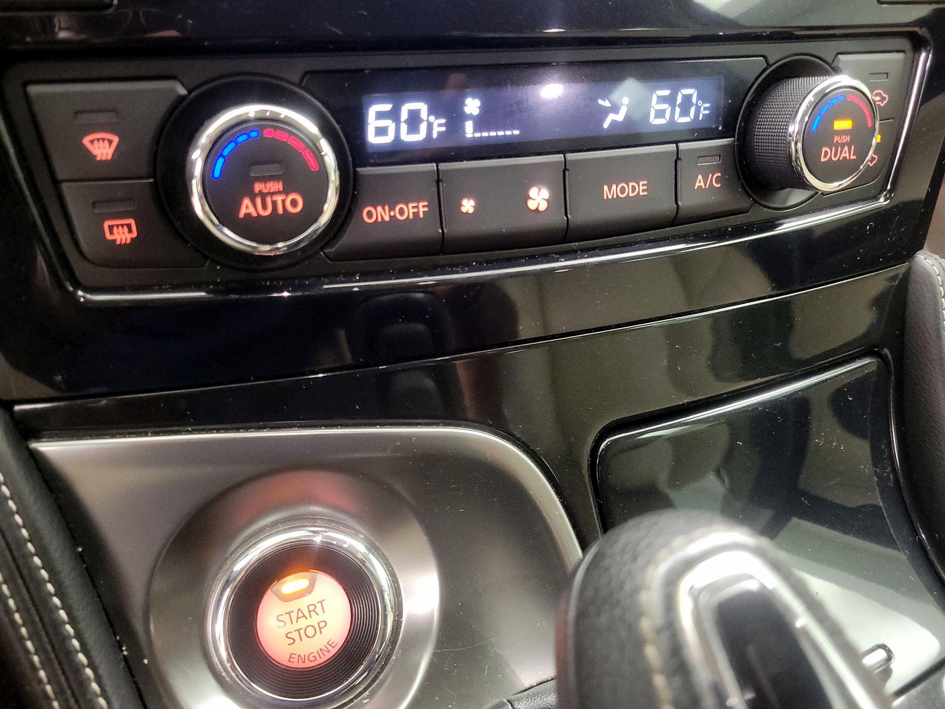 Thumbnail: 2018 Nissan Maxima - 17