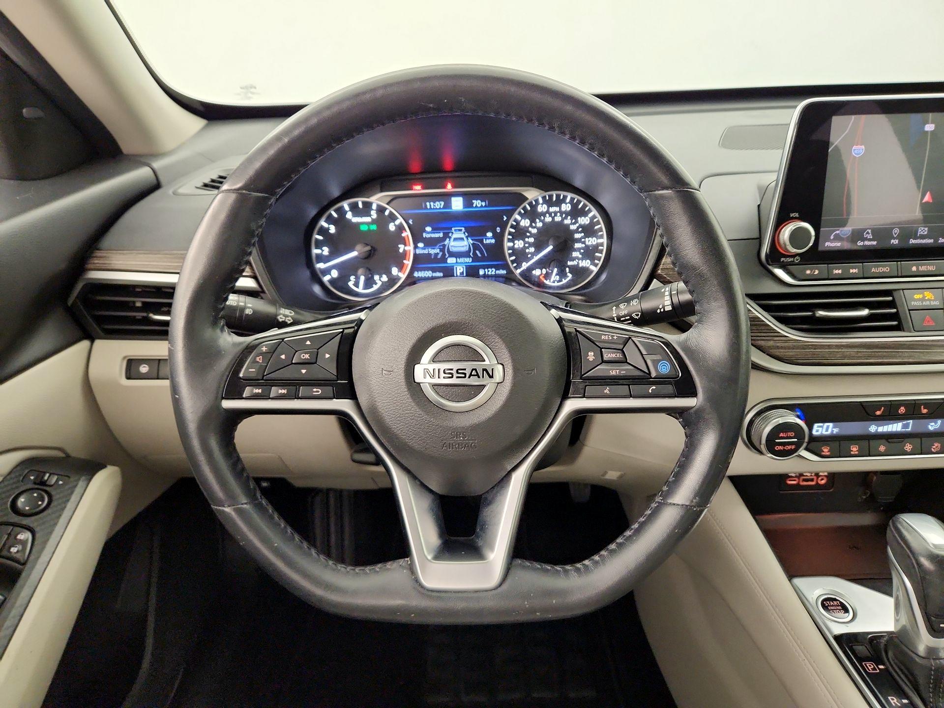 Thumbnail: 2019 Nissan Altima - 10