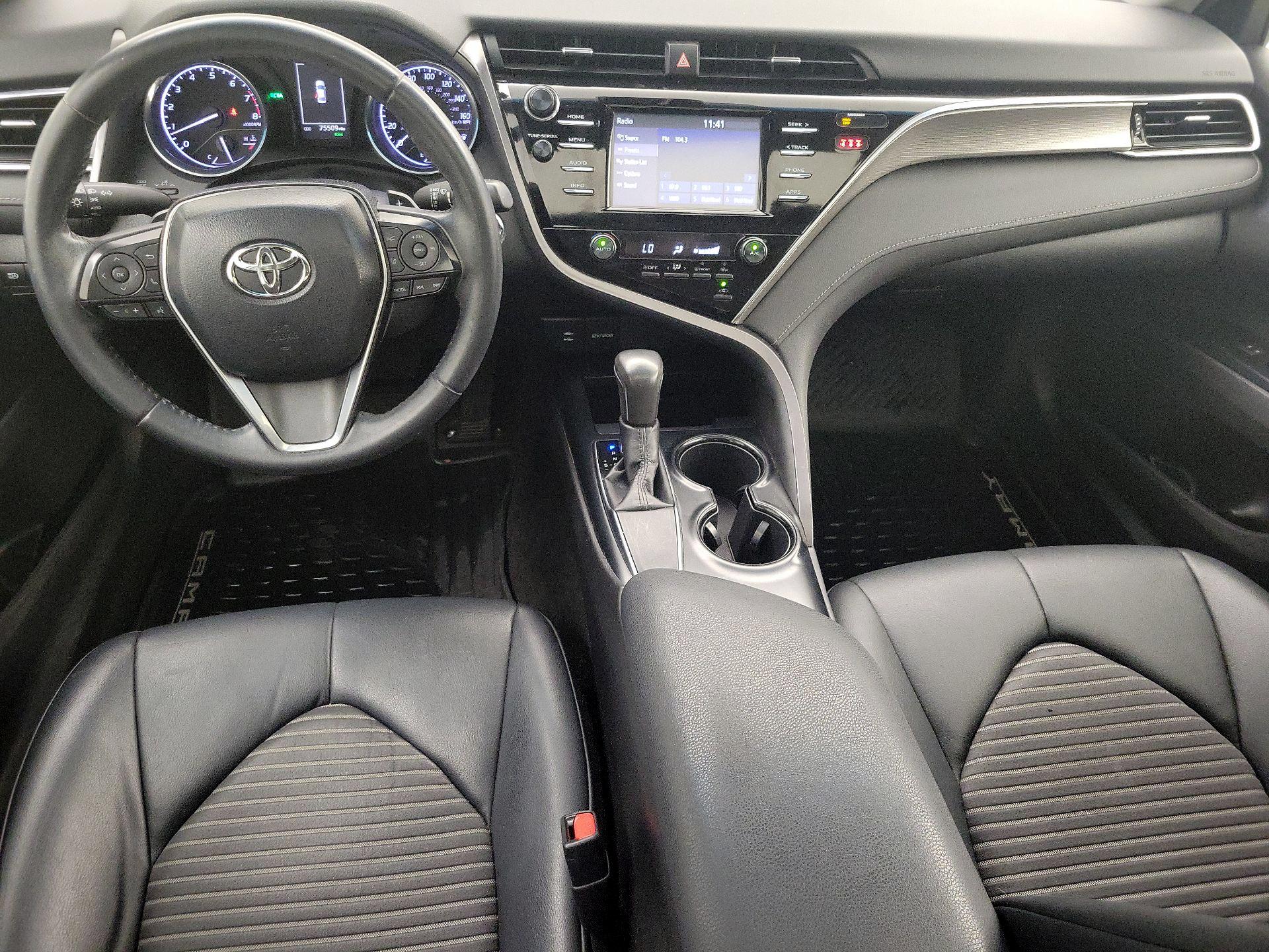 Thumbnail: 2018 Toyota Camry - 9