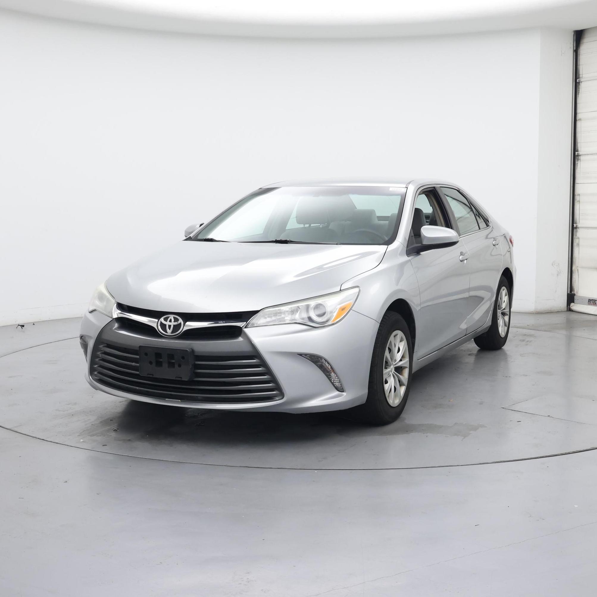 Thumbnail: 2017 Toyota Camry - 4