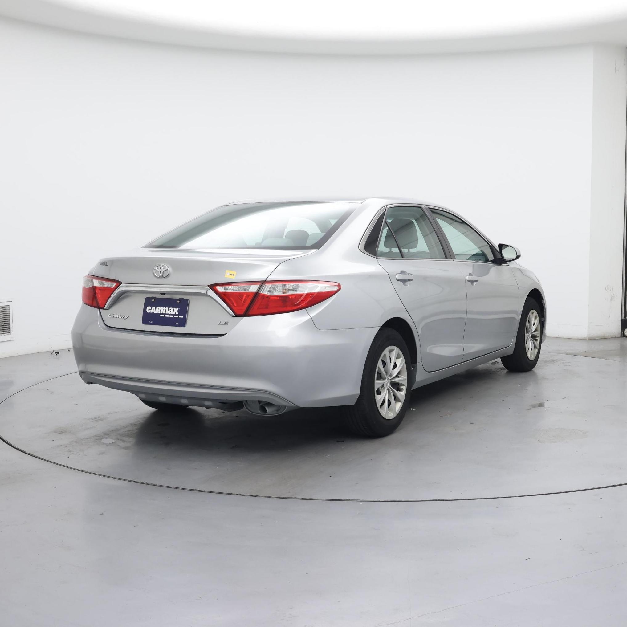 Thumbnail: 2017 Toyota Camry - 8