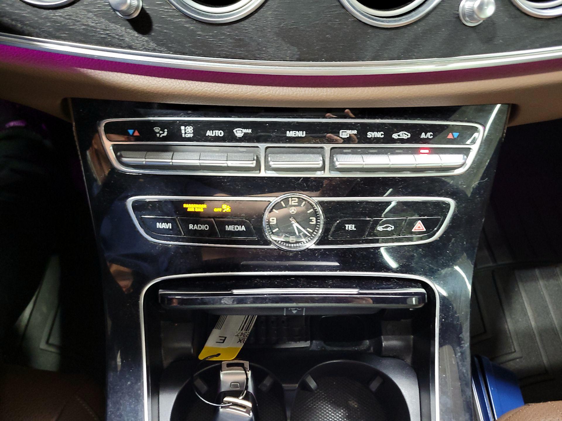 Thumbnail: 2017 Mercedes-Benz E-Class - 14