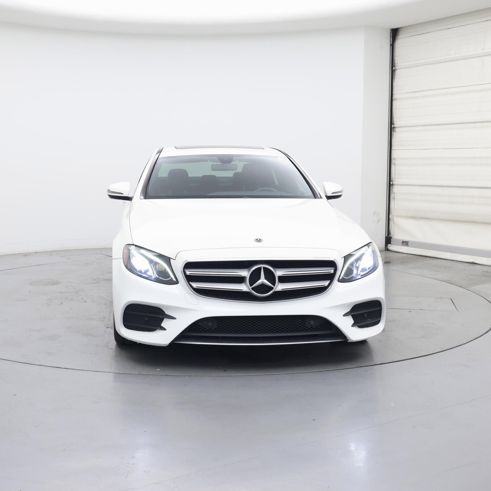 Thumbnail: 2017 Mercedes-Benz E-Class - 5