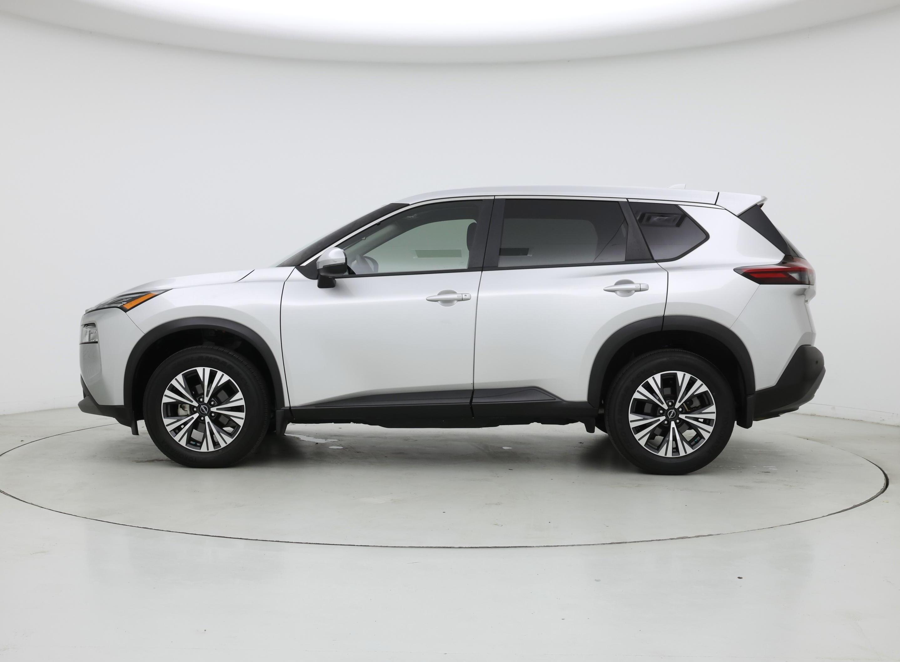 Thumbnail: 2023 Nissan Rogue - 3