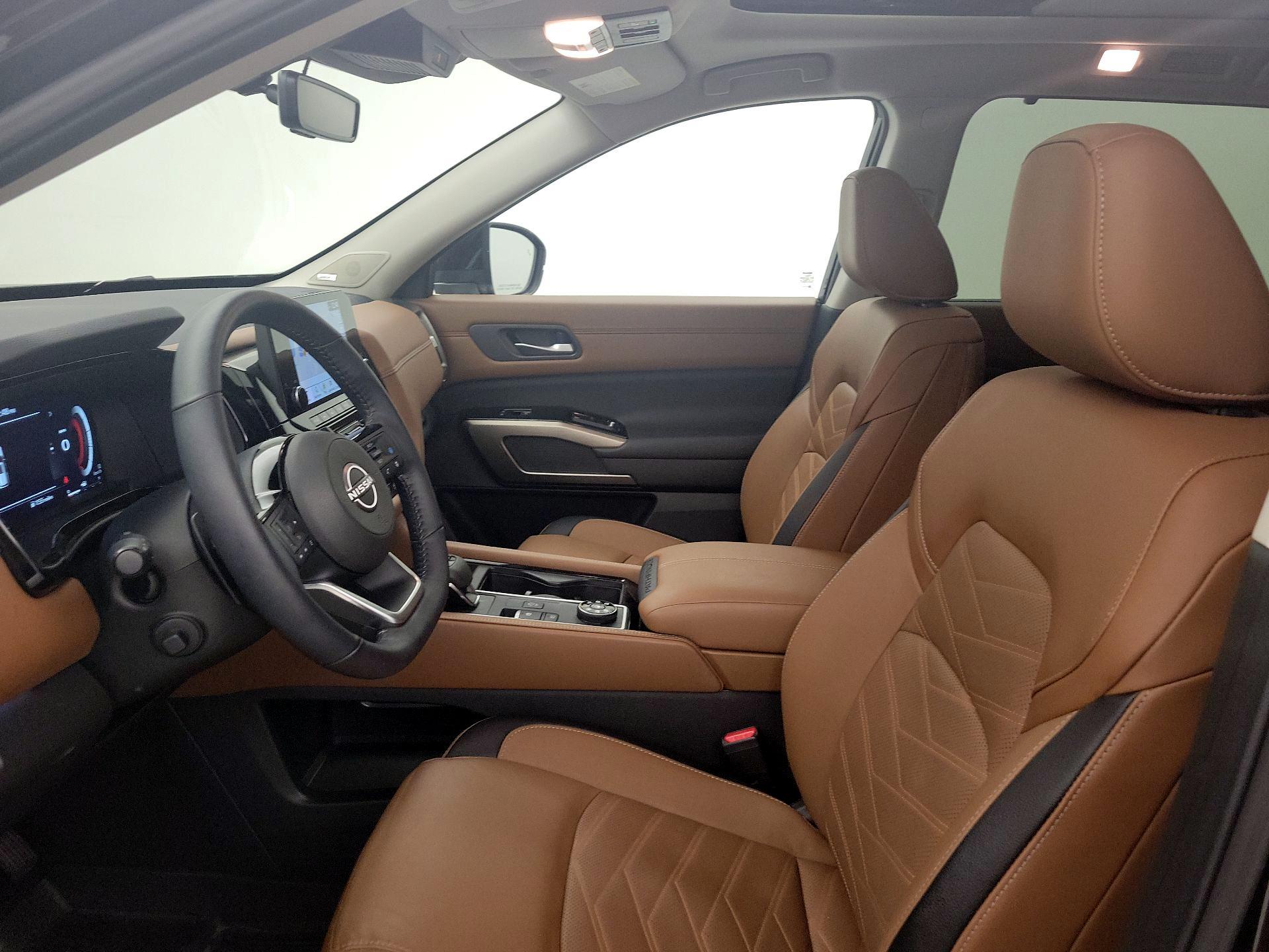 Thumbnail: 2025 Nissan Pathfinder - 11