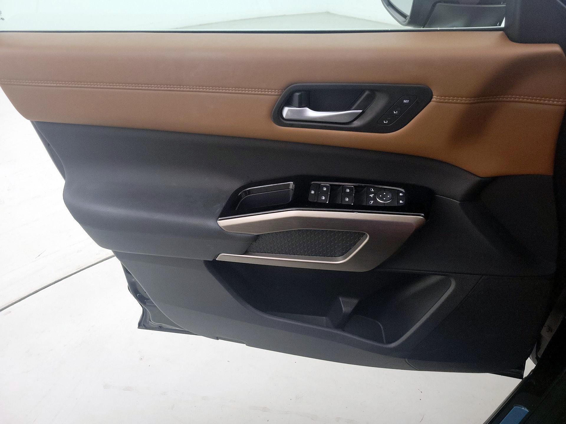 Thumbnail: 2025 Nissan Pathfinder - 12