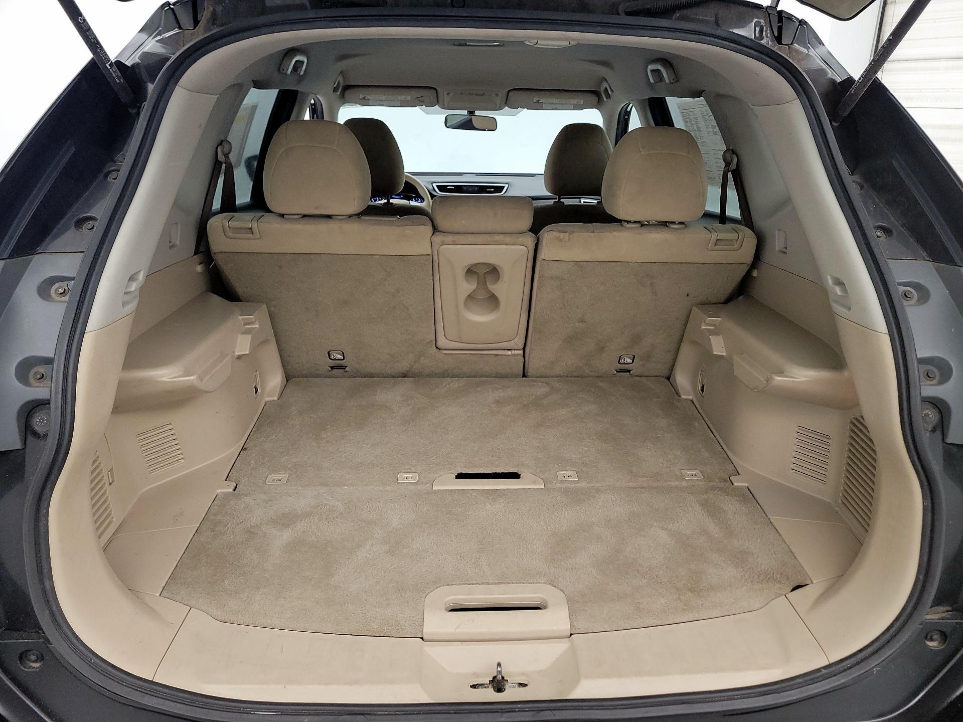 Thumbnail: 2015 Nissan Rogue - 20