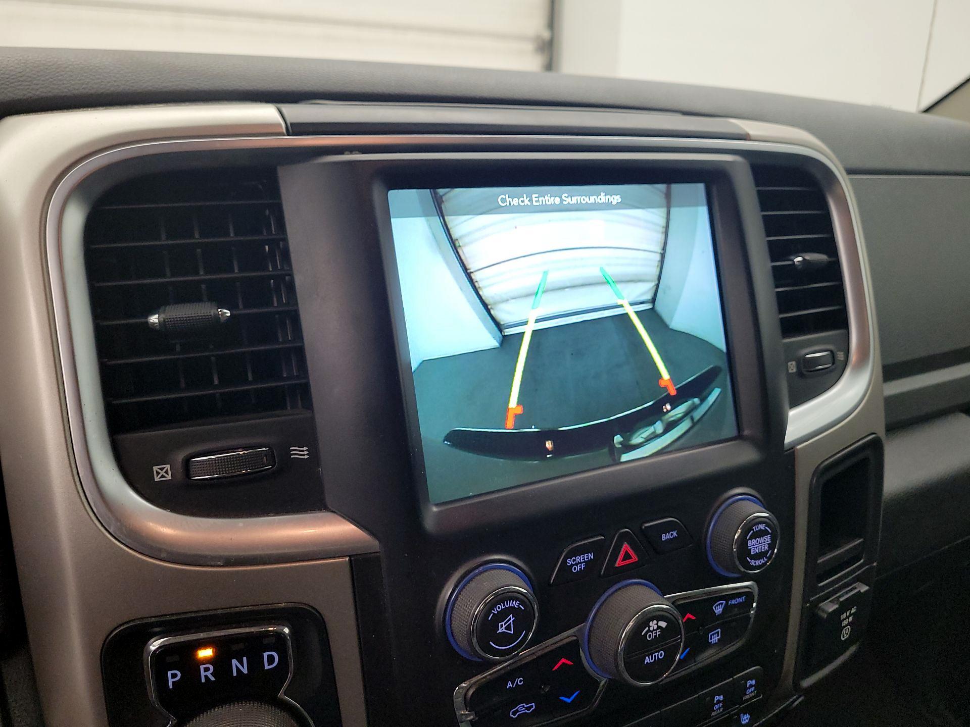 Thumbnail: 2019 RAM 1500 Classic - 14