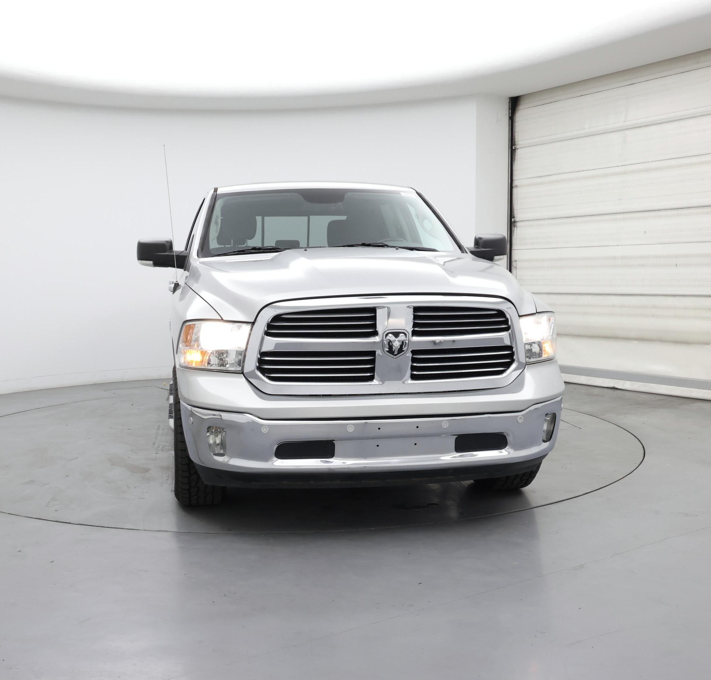 Thumbnail: 2019 RAM 1500 Classic - 5