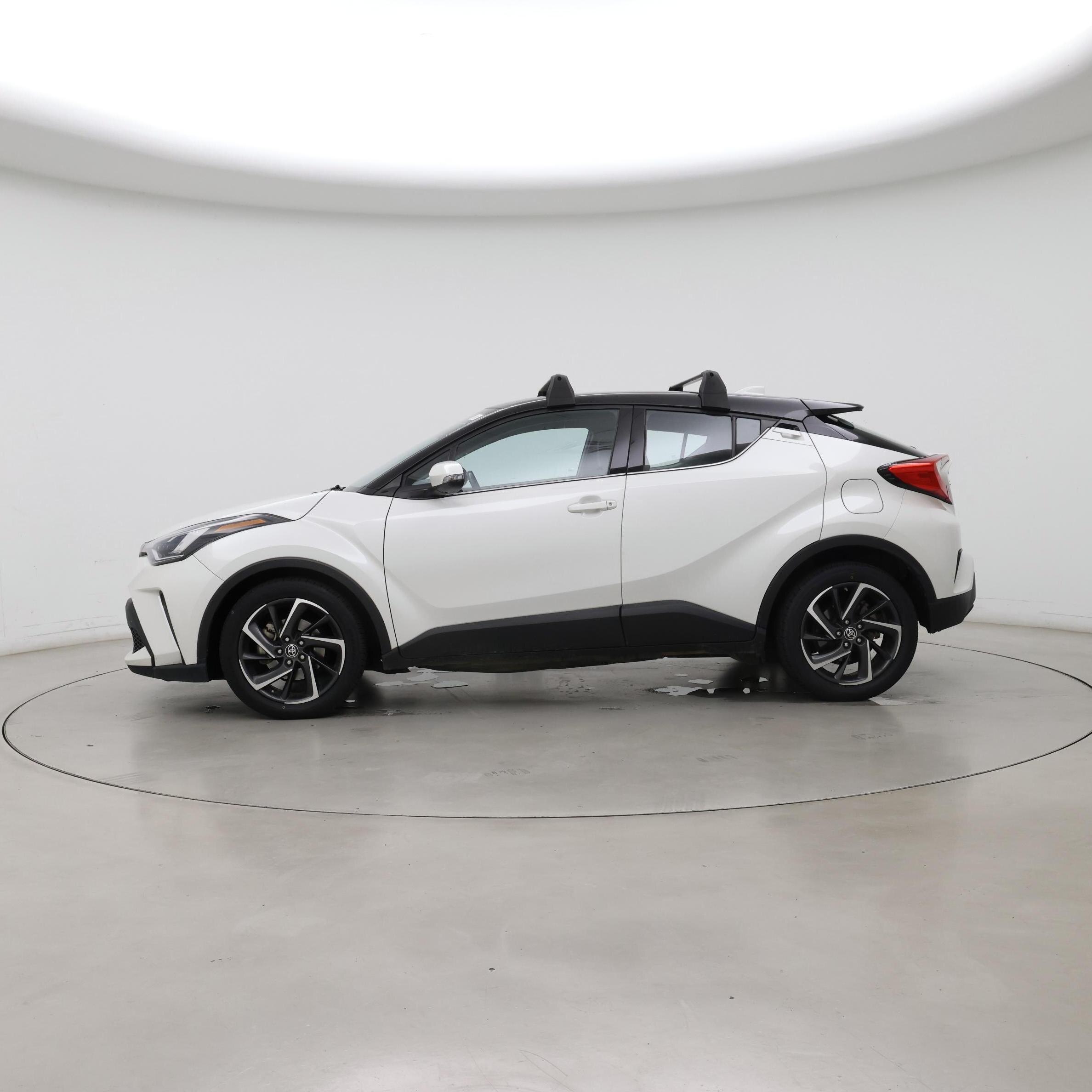 Thumbnail: 2021 Toyota C-HR - 3