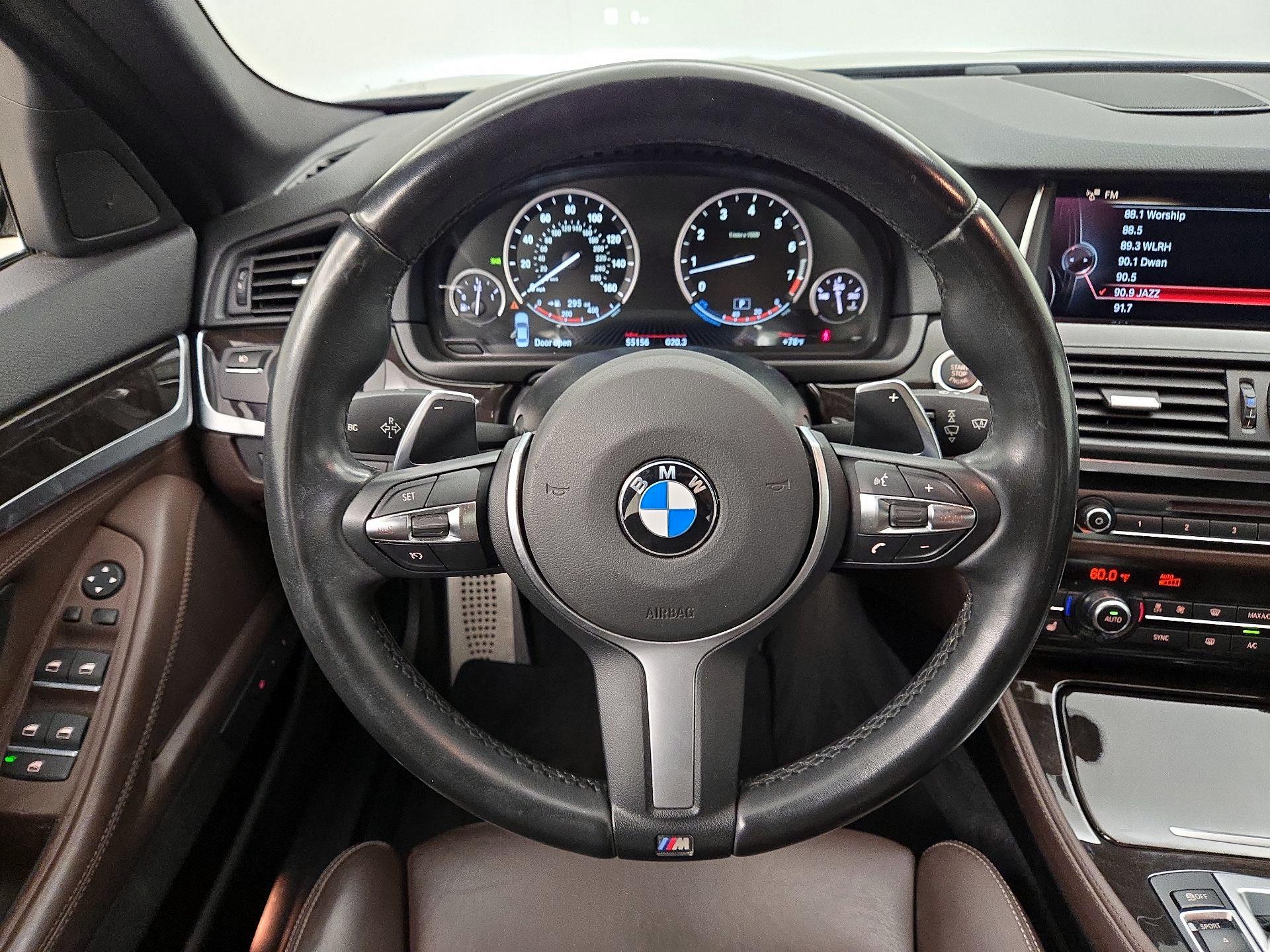 Thumbnail: 2016 BMW 5 Series - 10