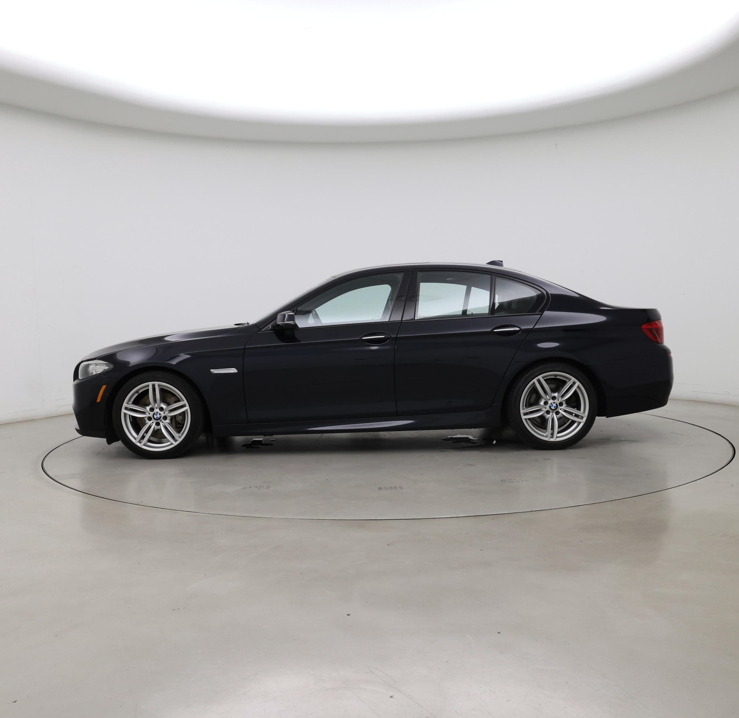 Thumbnail: 2016 BMW 5 Series - 3