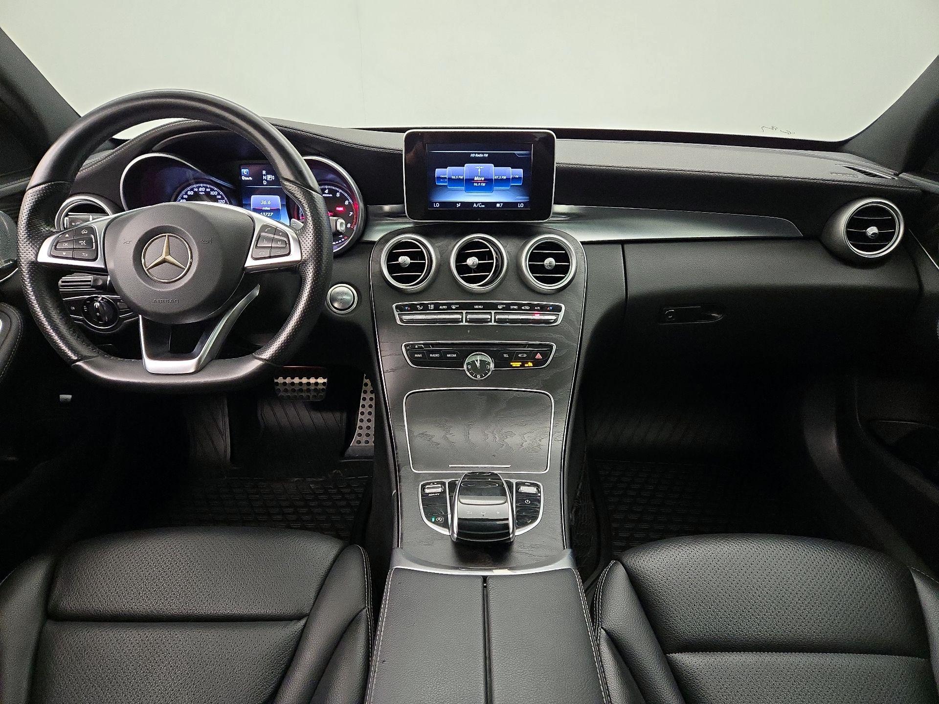Thumbnail: 2015 Mercedes-Benz C-Class - 9